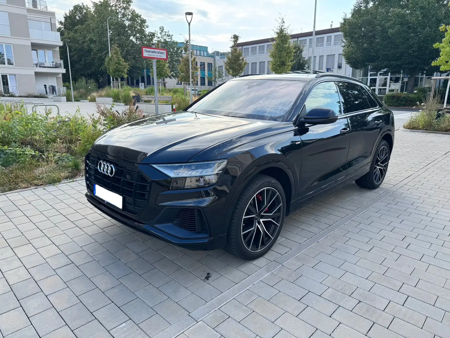 Audi Q8 50 TDI quattro tiptronic Schwarz - 1