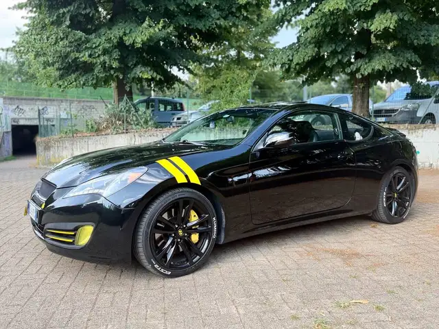 Hyundai Genesis 2.0 turbo Sport