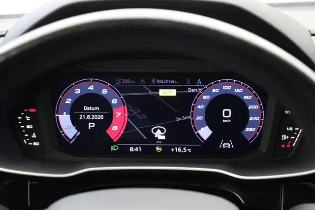 Audi Q3 view 5