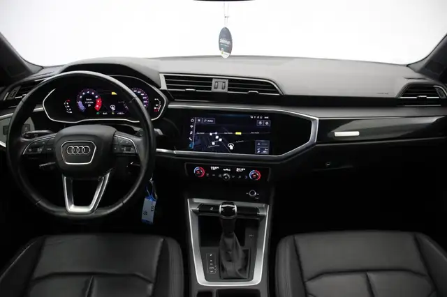 Audi Q3 view 2