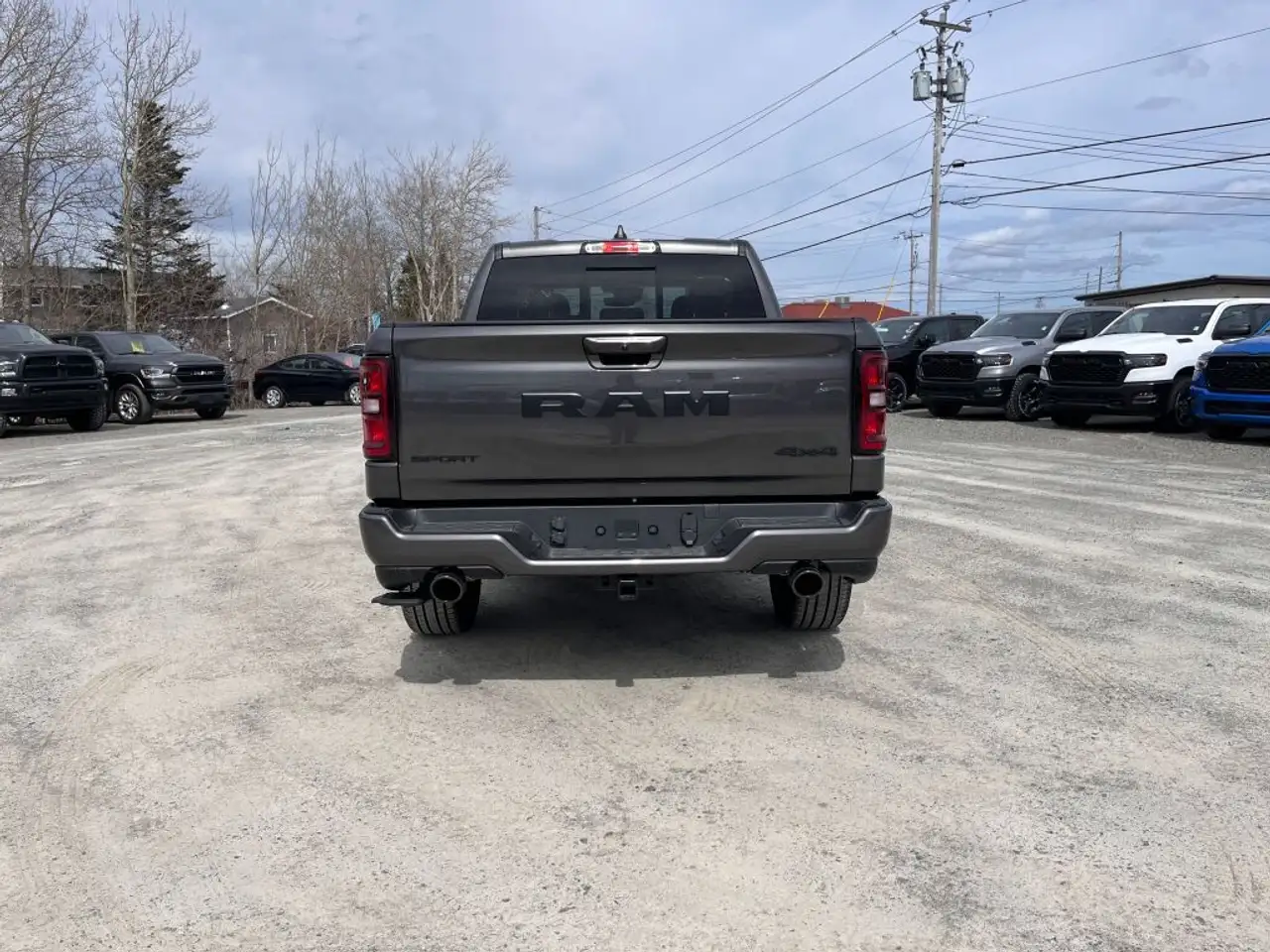 RAM 1500 снимка RAM 1500