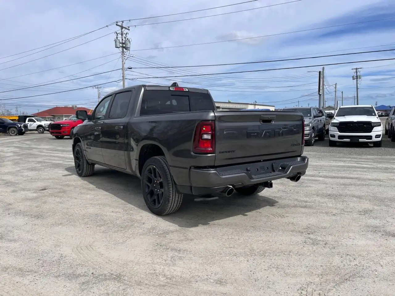 RAM 1500 снимка RAM 1500
