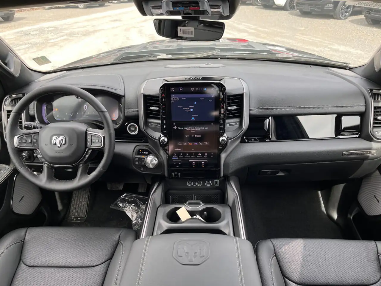 RAM 1500 снимка RAM 1500