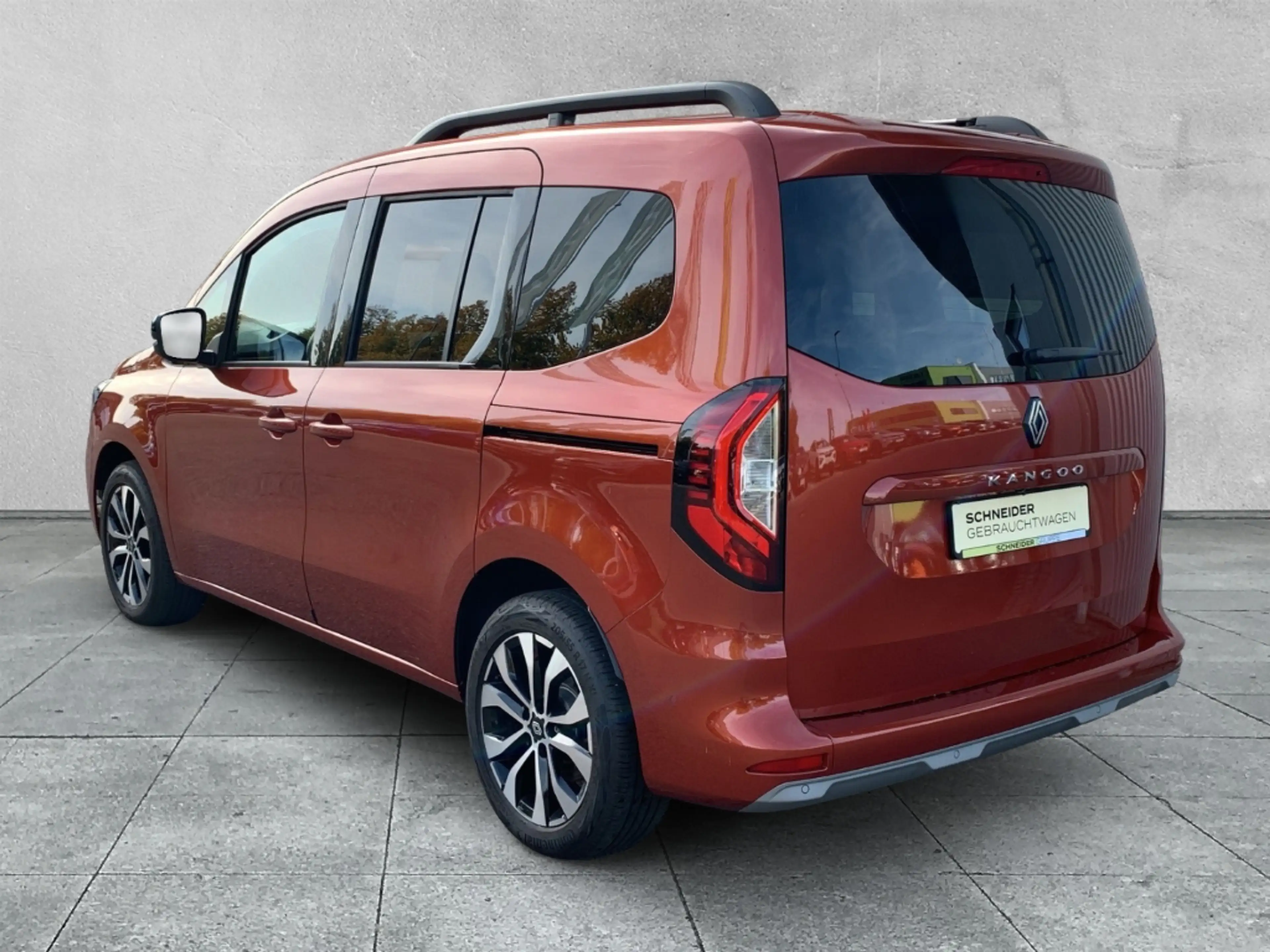 Renault Kangoo TECHNO BLUE dCi 115 EDC Techno LED+NAV+SHZ+TEMPO — photo 3