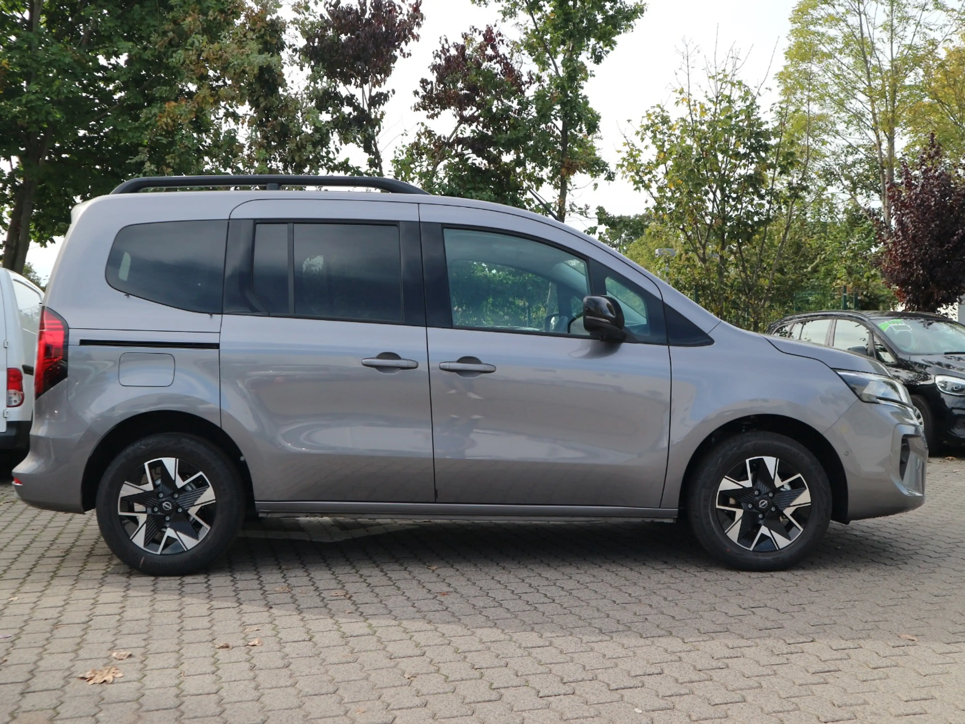 Nissan Townstar Kombi L1 TEKNA AT 130 Navi ACC — photo 9