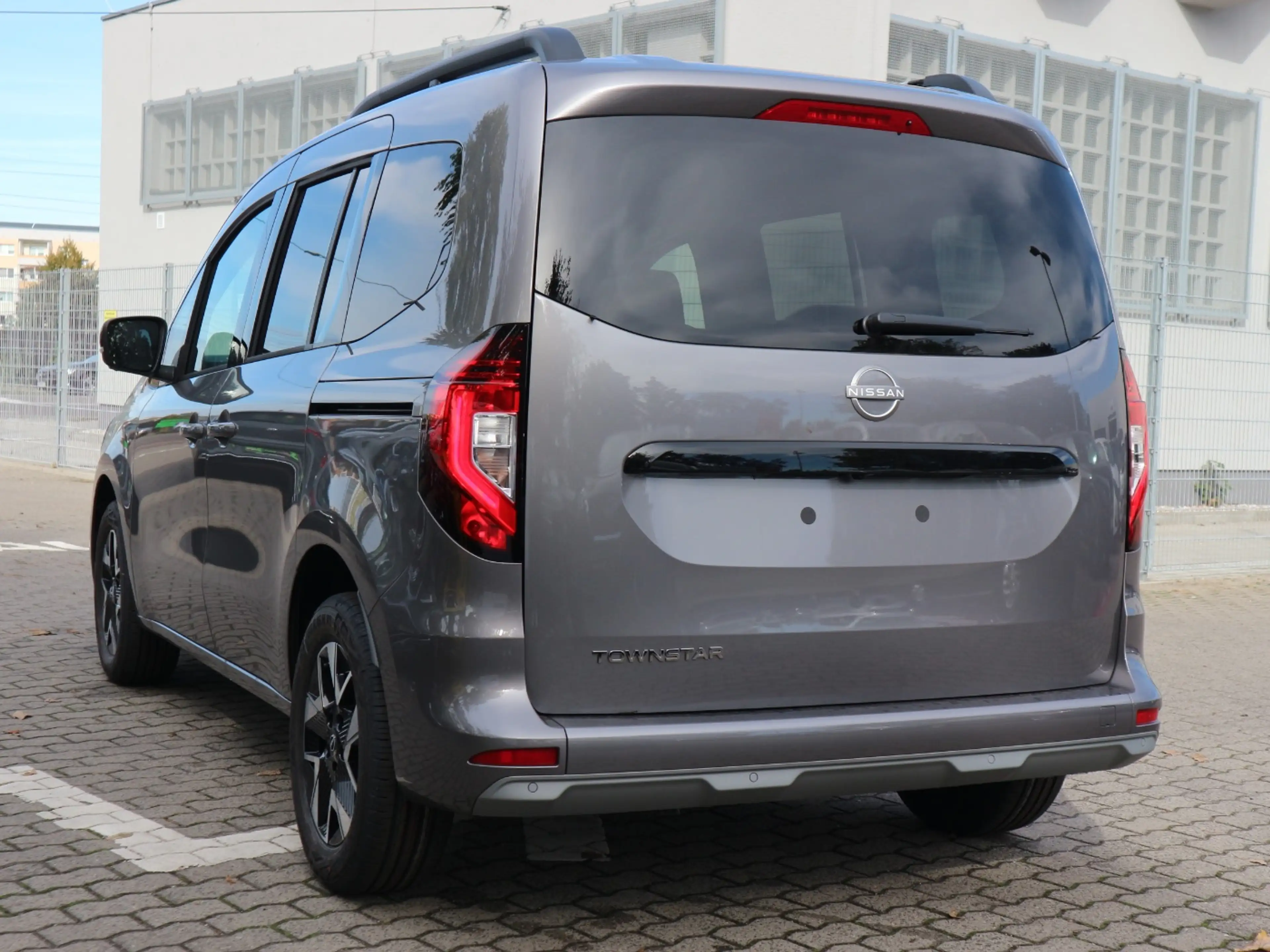 Nissan Townstar Kombi L1 TEKNA AT 130 Navi ACC — photo 5