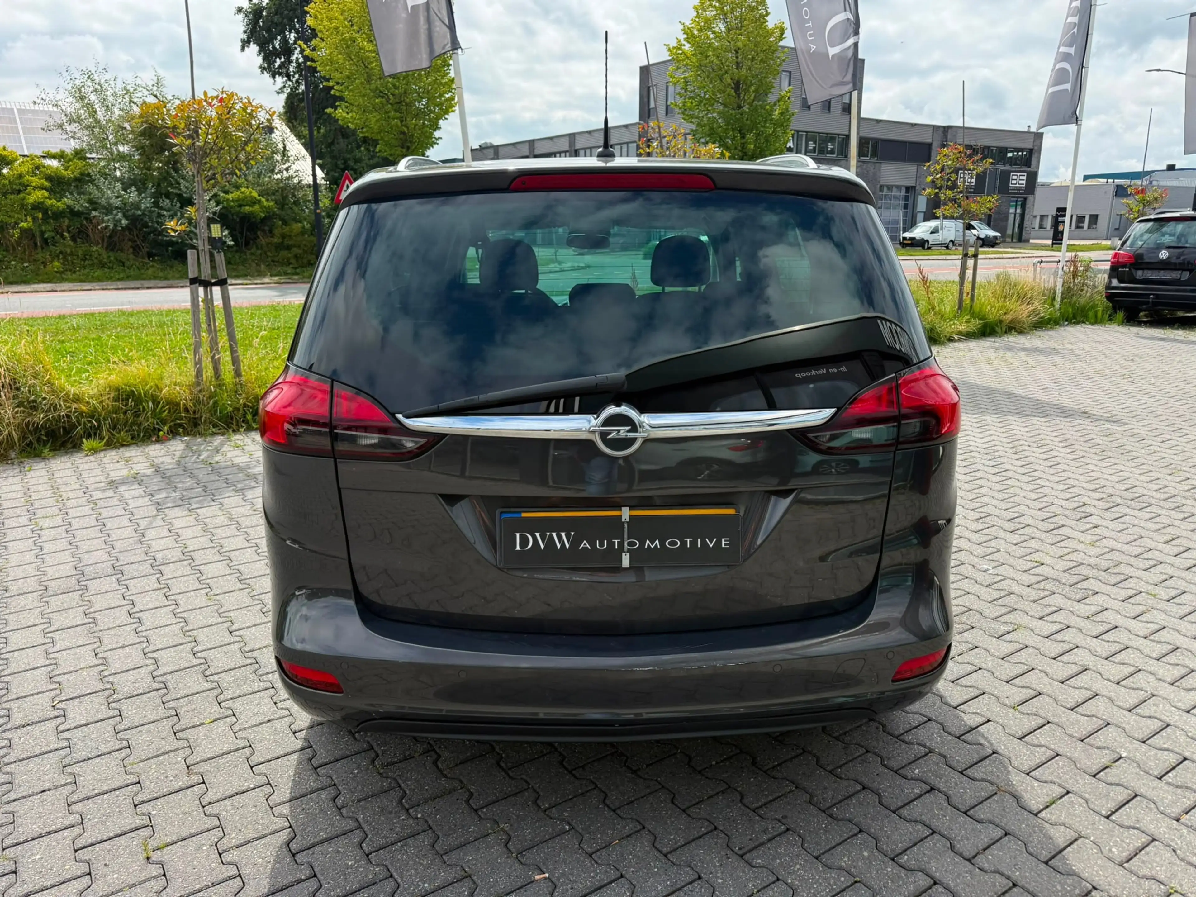 Opel Zafira Tourer 1.4 Edition — photo 3