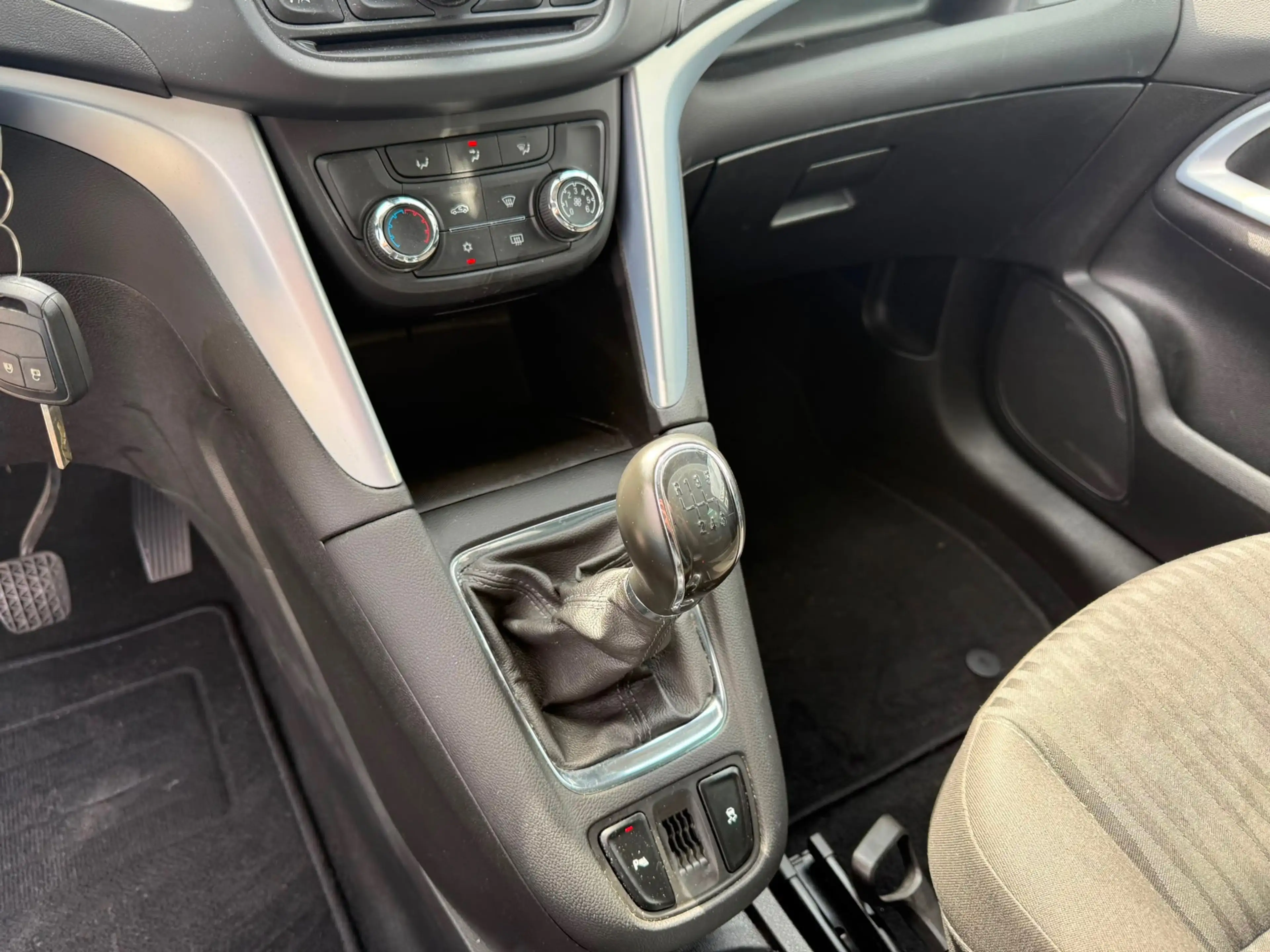 Opel Zafira Tourer 1.4 Edition — photo 9
