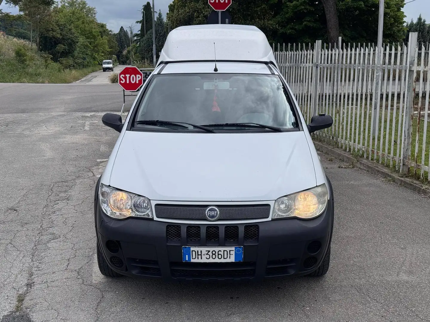 Fiat Strada STRADA 1.3 MJT PICK-UP Weiß - 2