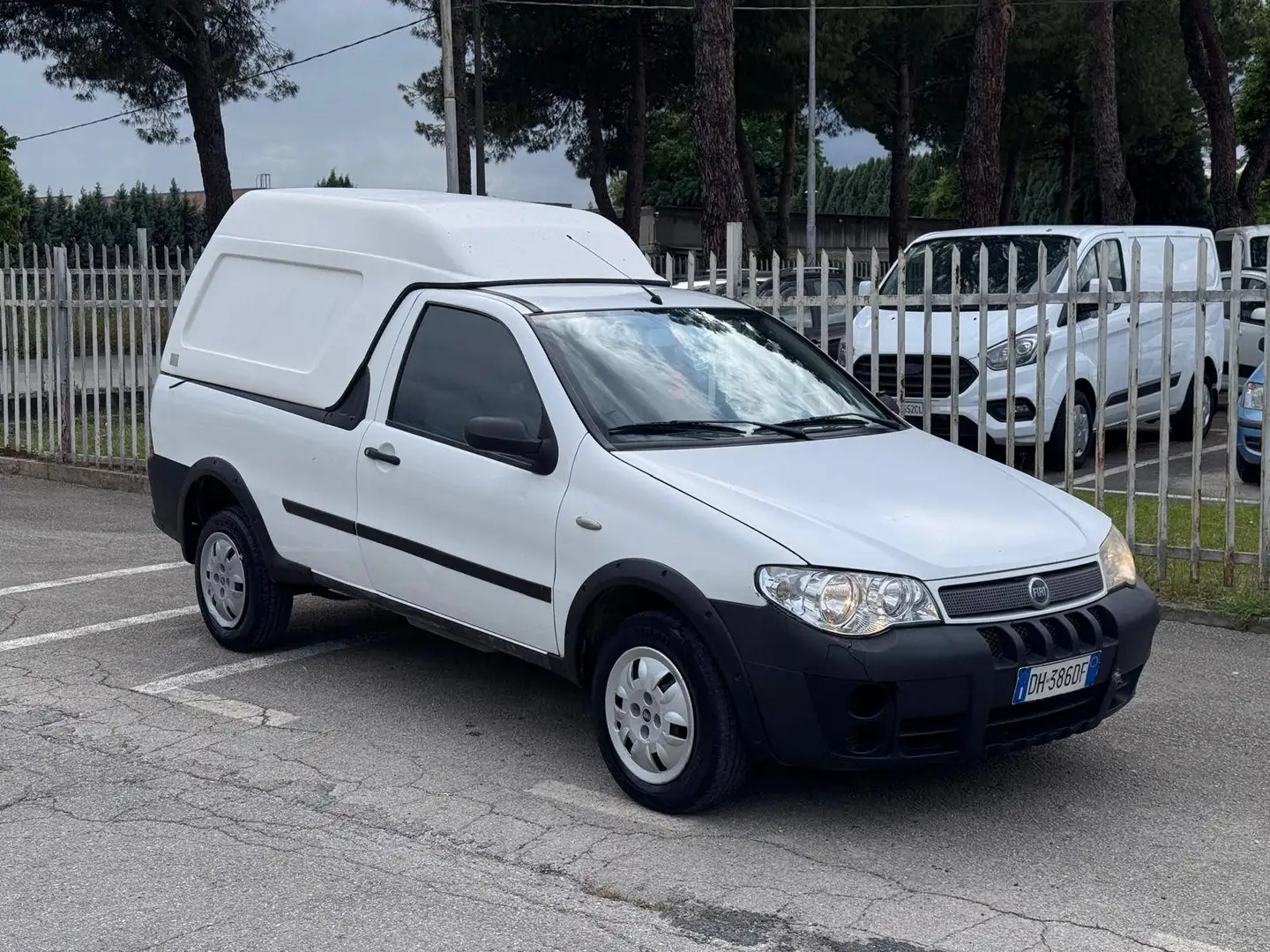 Fiat Strada STRADA 1.3 MJT PICK-UP Weiß - 1