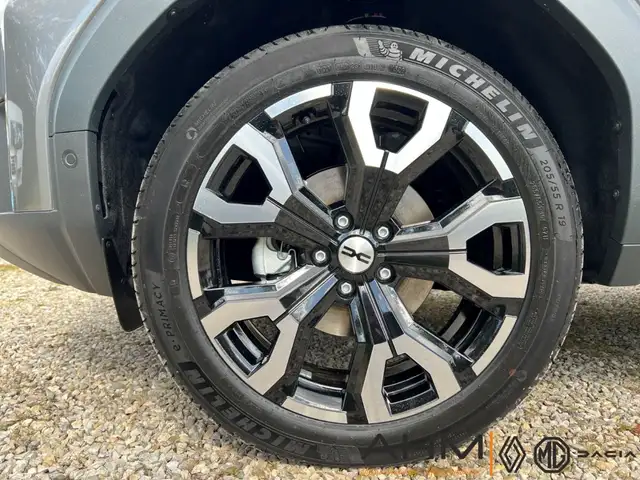 Dacia Bigster view 8