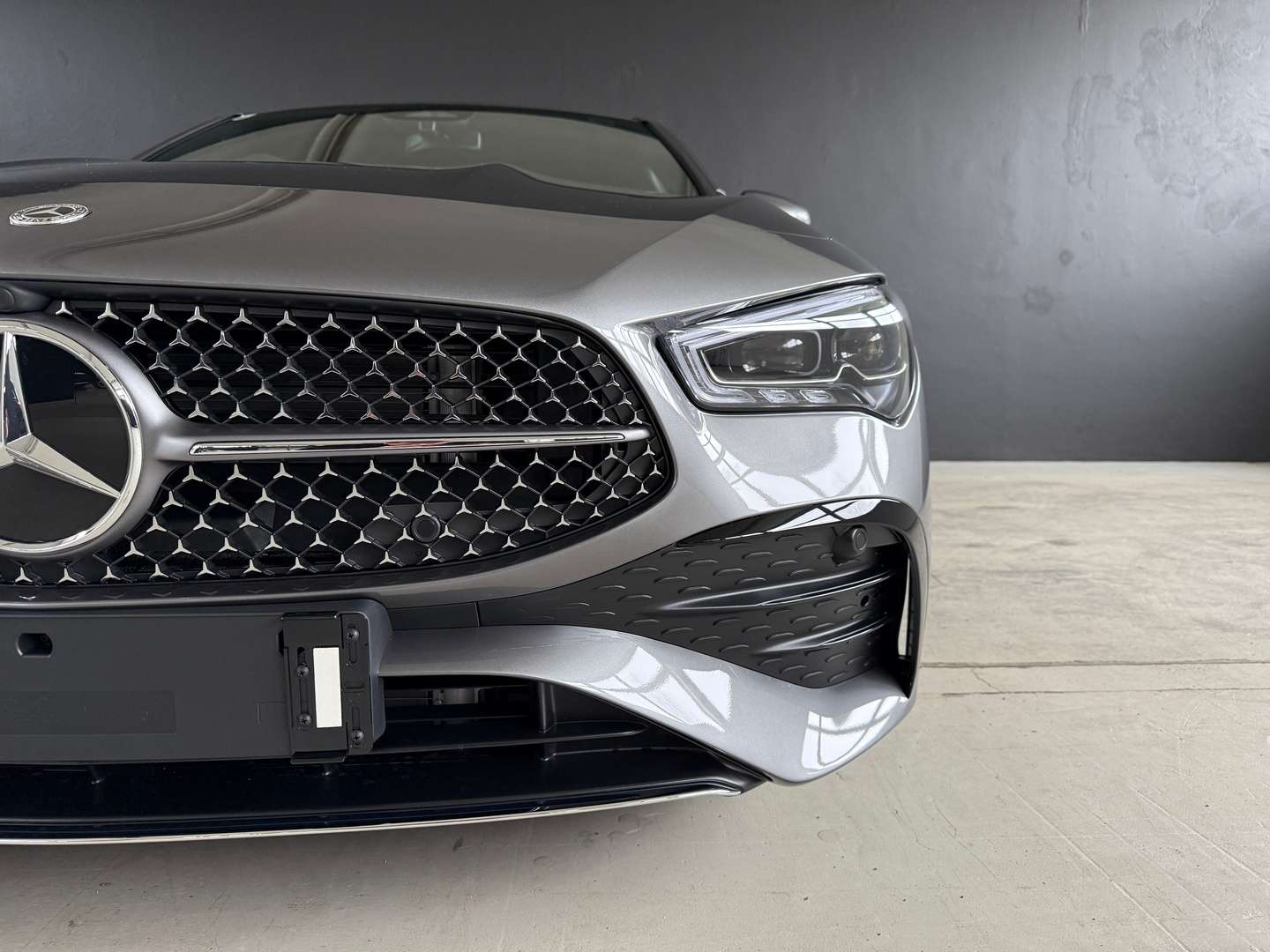 Mercedes CLA 180 AMG Line -  - Joinsteer - #5