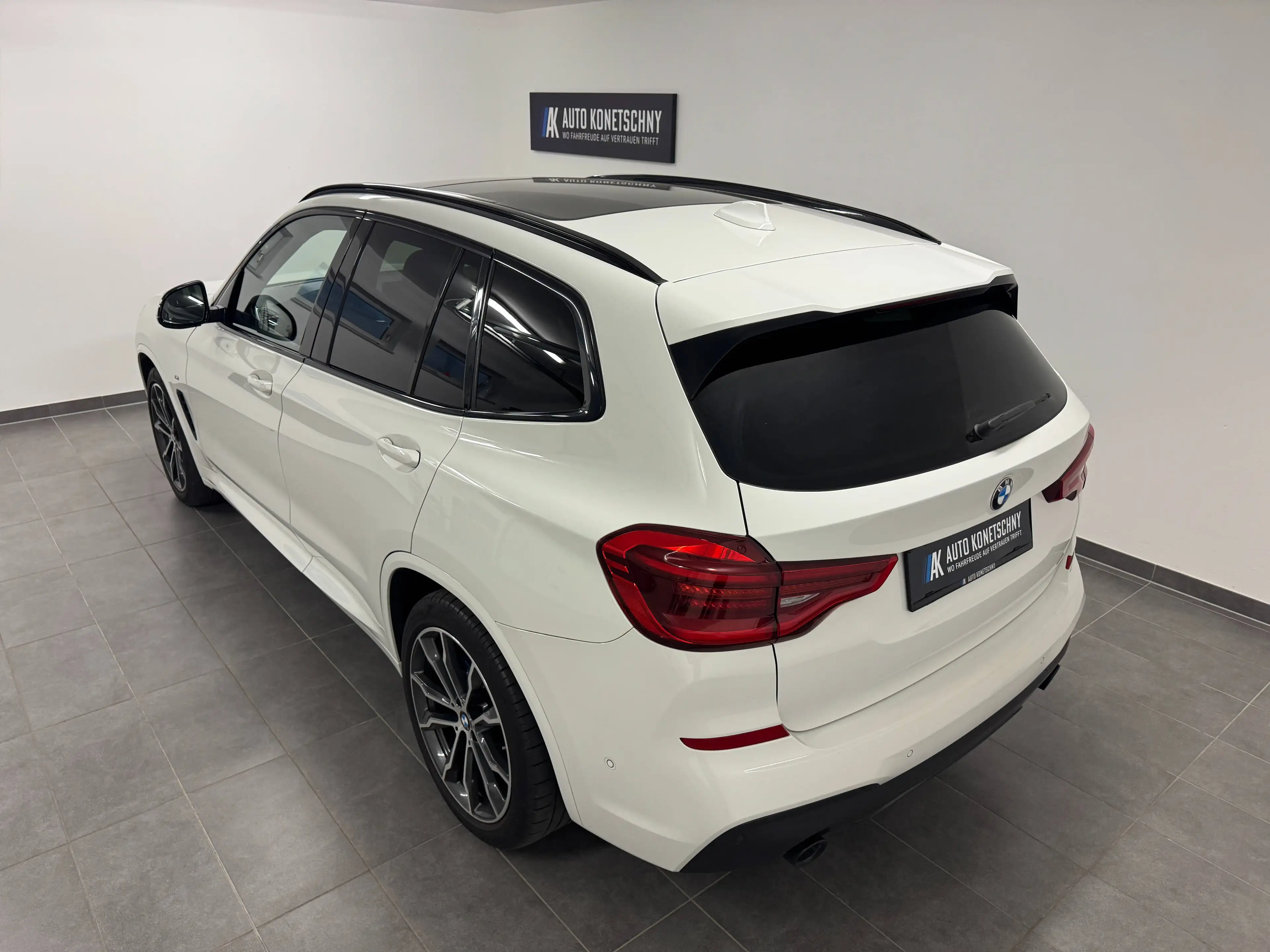 BMW X3 X3 xDrive 20d *M Sport, AHK, Head-up, Panorama, Shadow Line* — photo 3