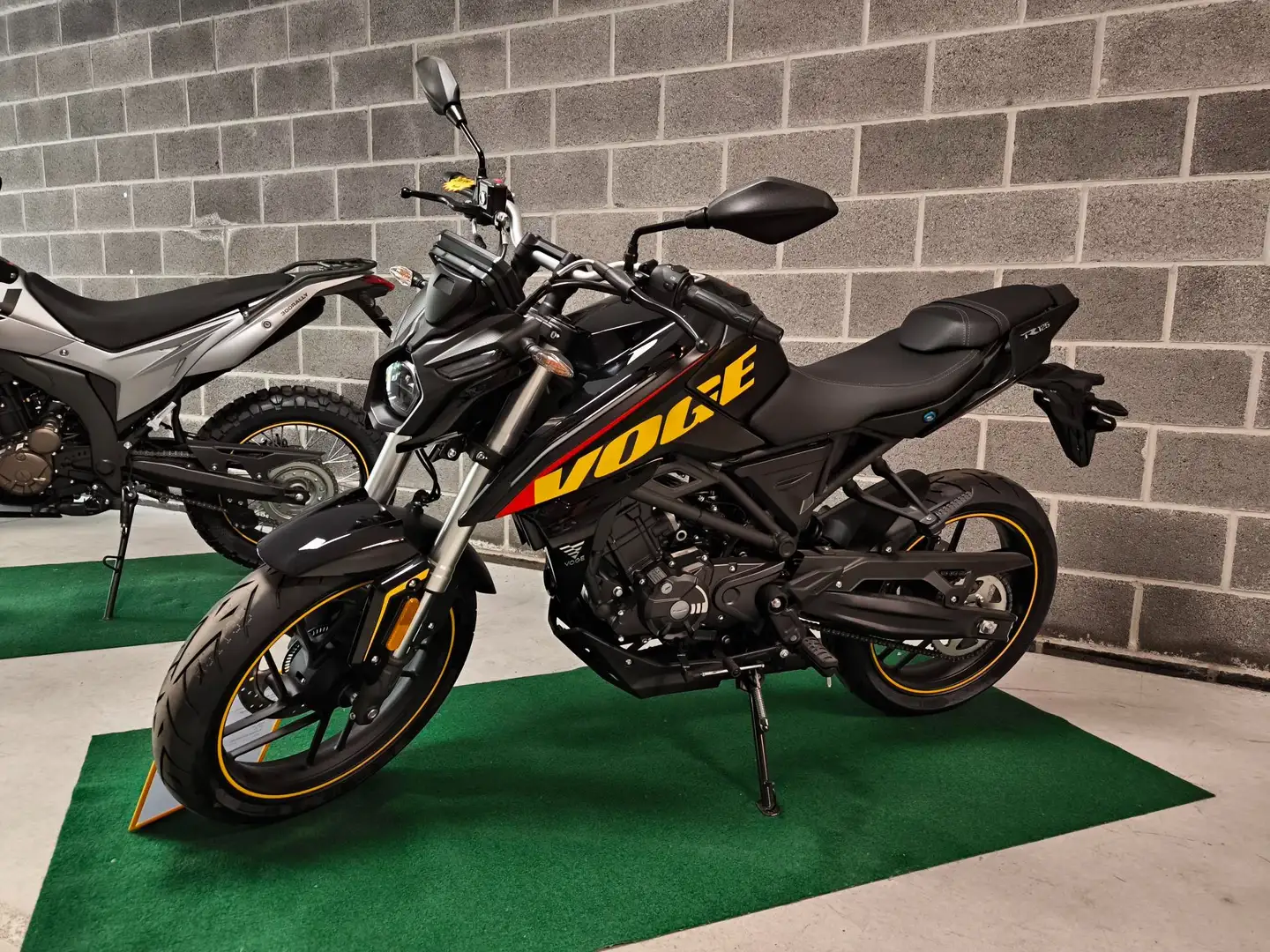 Voge R125 - 1