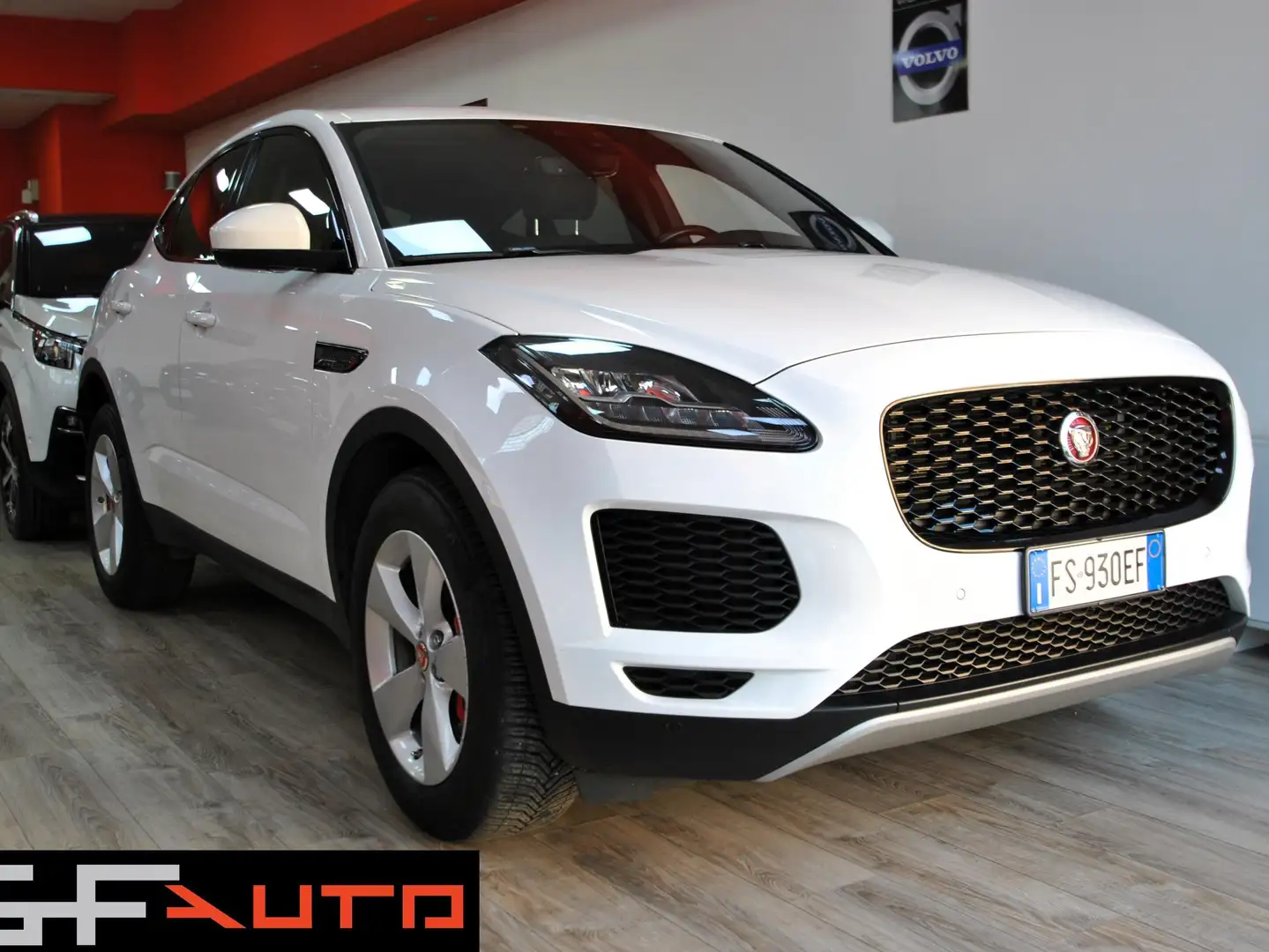 Jaguar E-Pace E-Pace 2017 2.0 i4 SE awd 200cv auto Blanc - 1