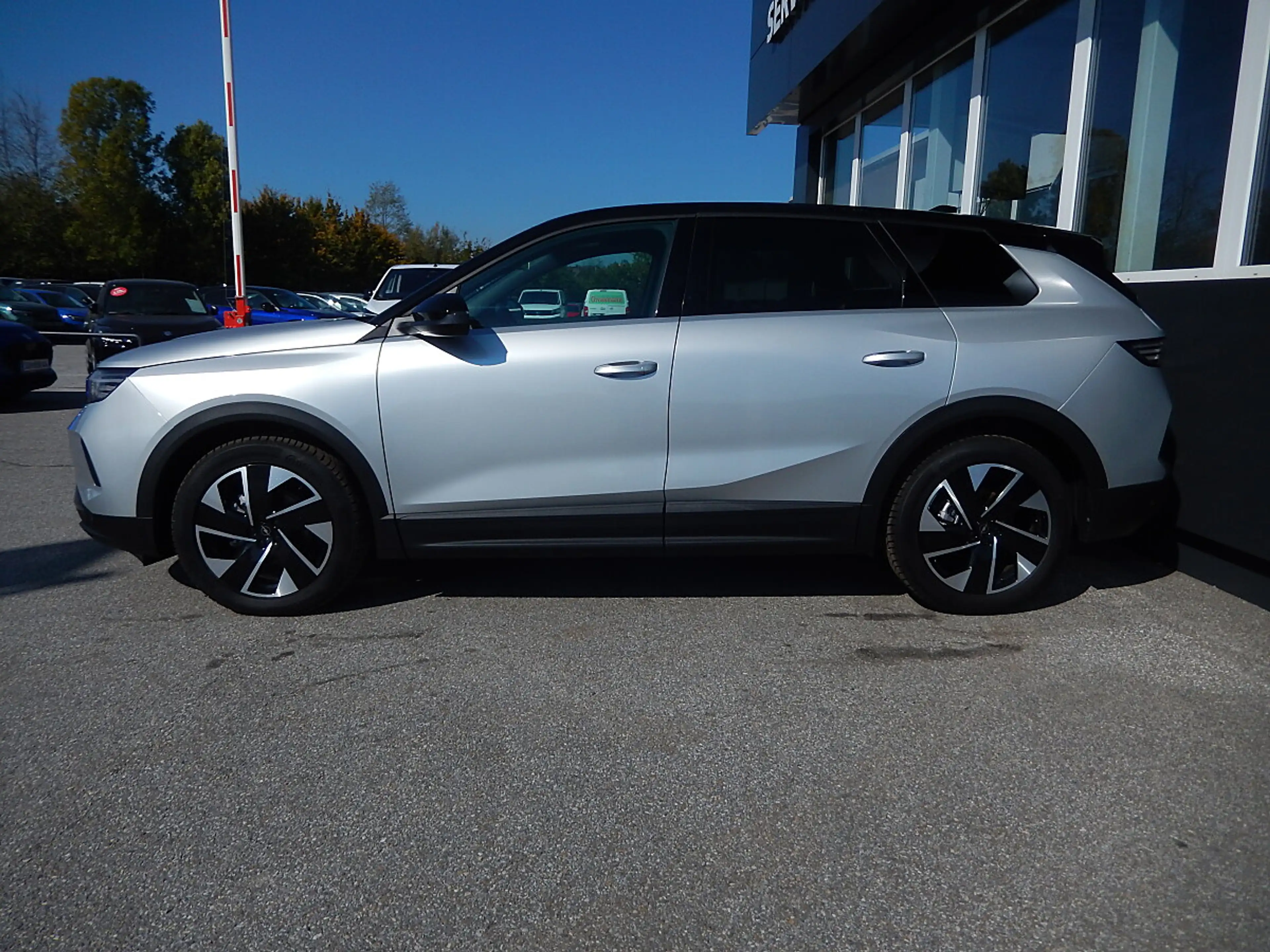 Opel Grandland 1.2 MHEV GS Aut. — photo 4