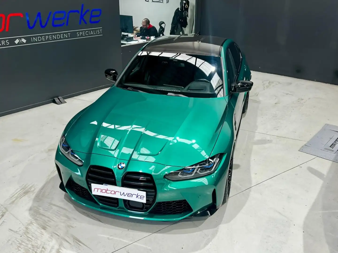 BMW M3 Competition Verde - 2