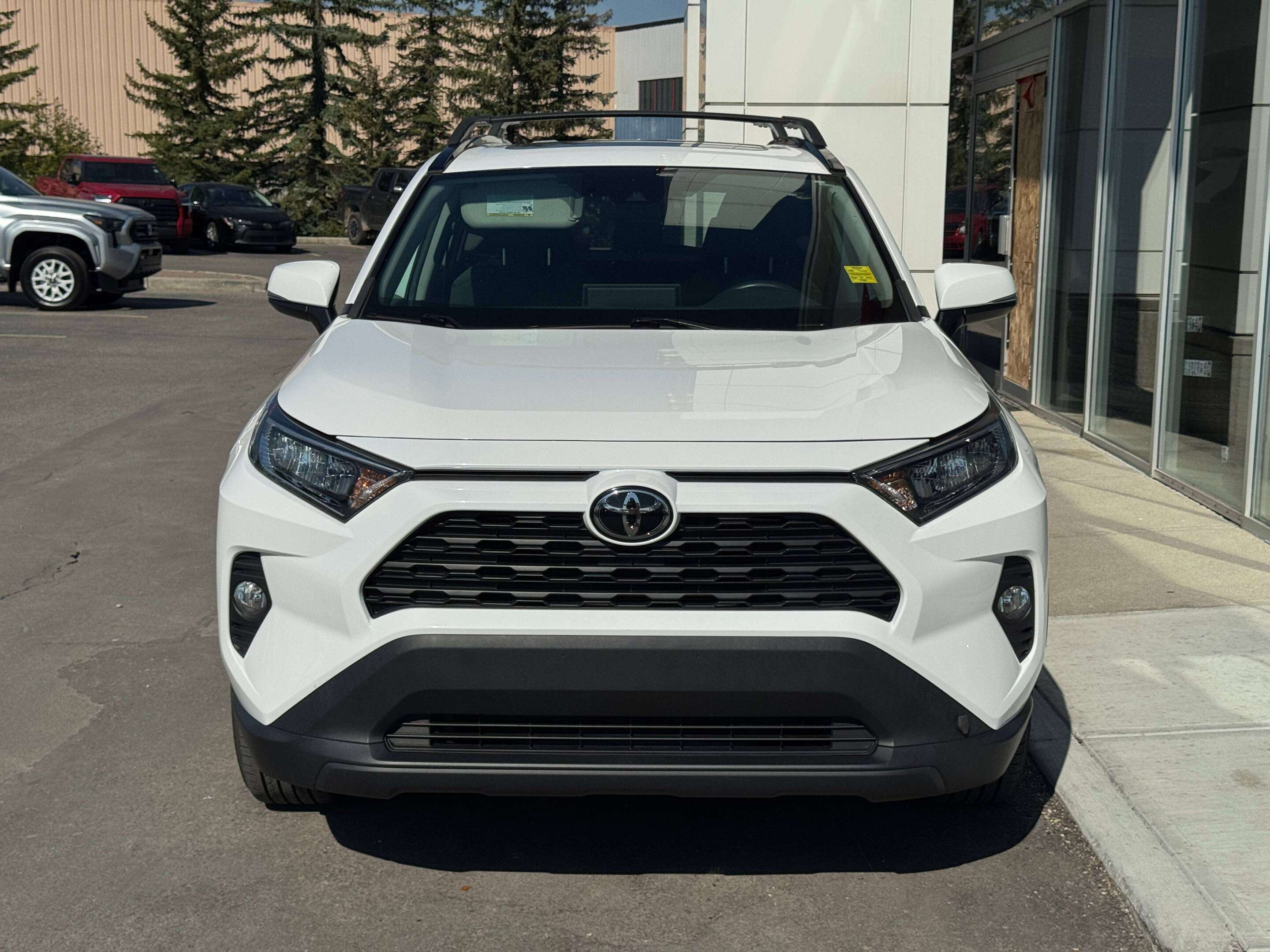 2021 Toyota RAV4 One Owner | Low Kms | Dealer Maintained | — снимка 1