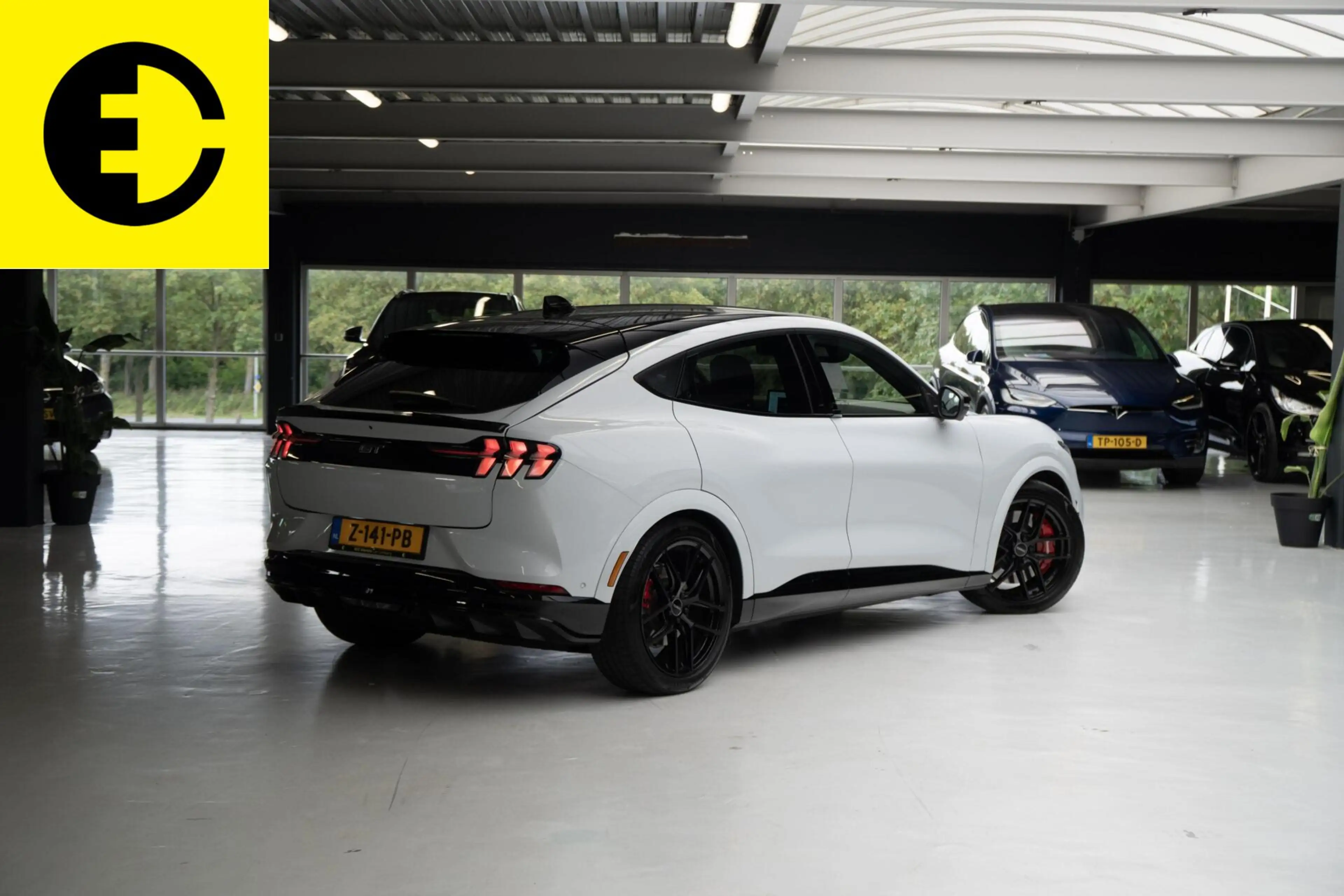 Ford Mustang Mach-E GT Extended AWD 98 kWh | SOH 98% | Leder — photo 14
