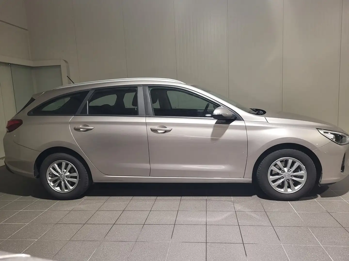 Hyundai i30 Twist |airco|pdc|alu15" Beige - 2