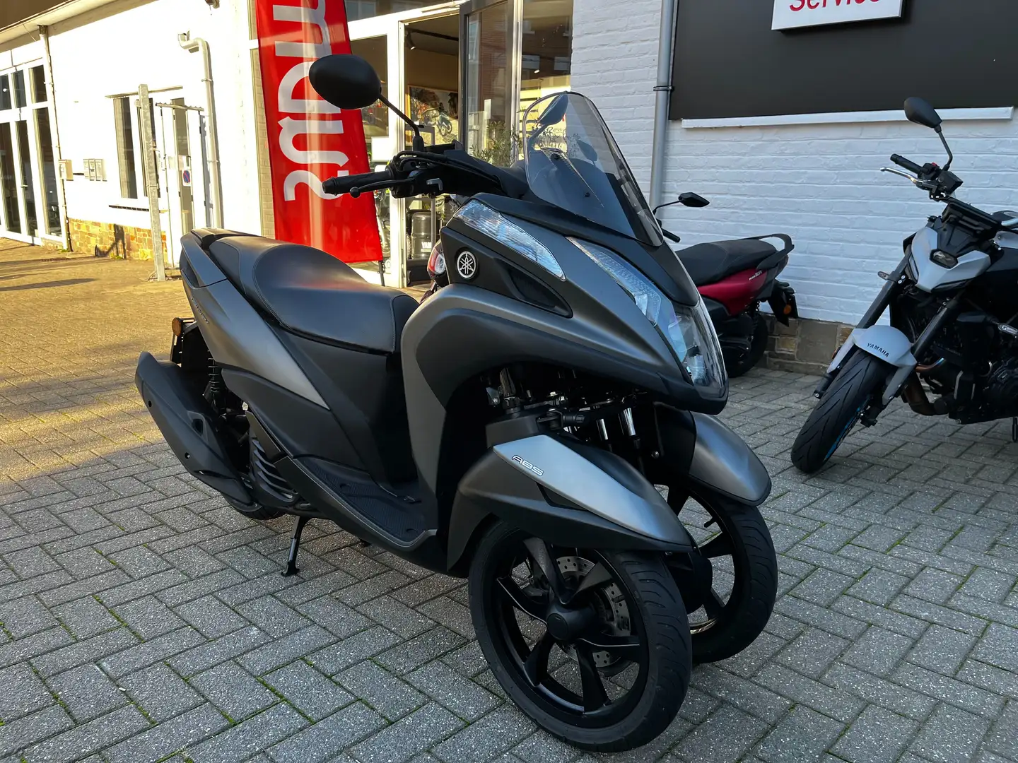 Yamaha TriCity 125 Gris - 2