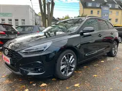 Hyundai i30 cw Advantage HAGELSCHADEN / HAILDAMAGE