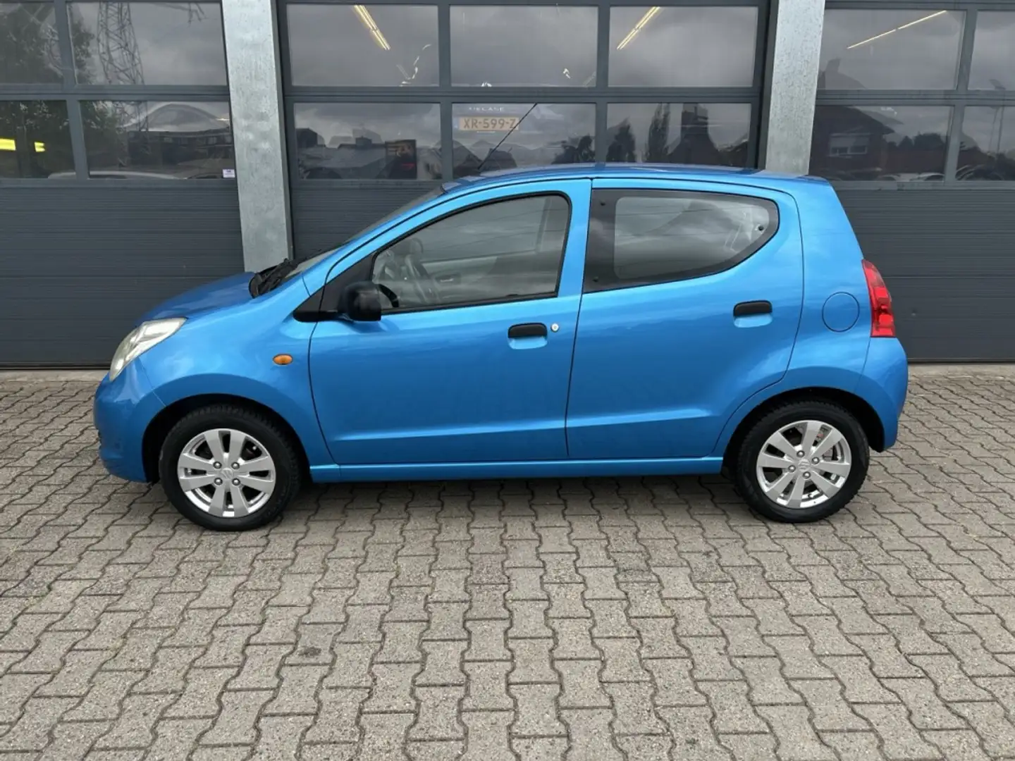 Suzuki Alto 1.0 68pk Comfort Plus Blau - 2