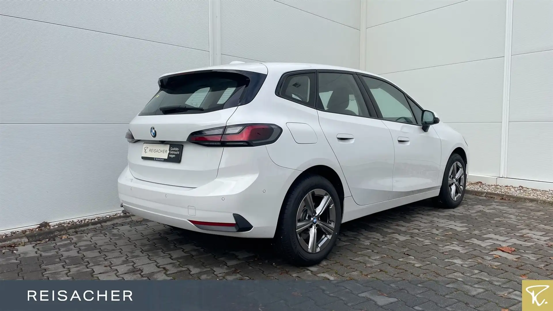 BMW 223d xDrive Active Tourer AHK,DA+,HuD,360° Weiß - 2