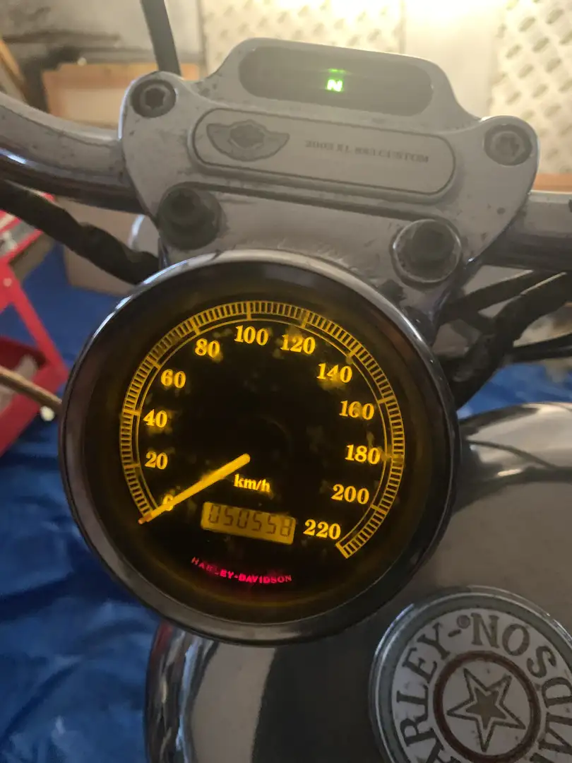 Harley-Davidson Sportster XL 883 Custom Zilver - 1