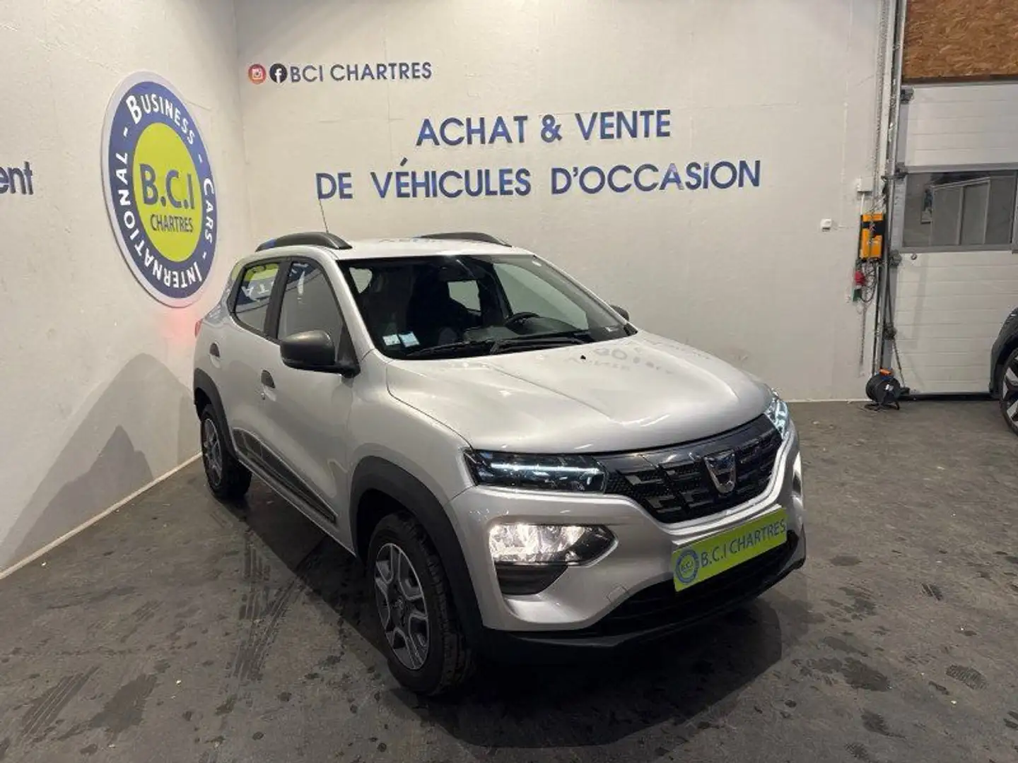 Dacia Spring 45CH BUSINESS 2020 - ACHAT INTEGRAL Gris - 2