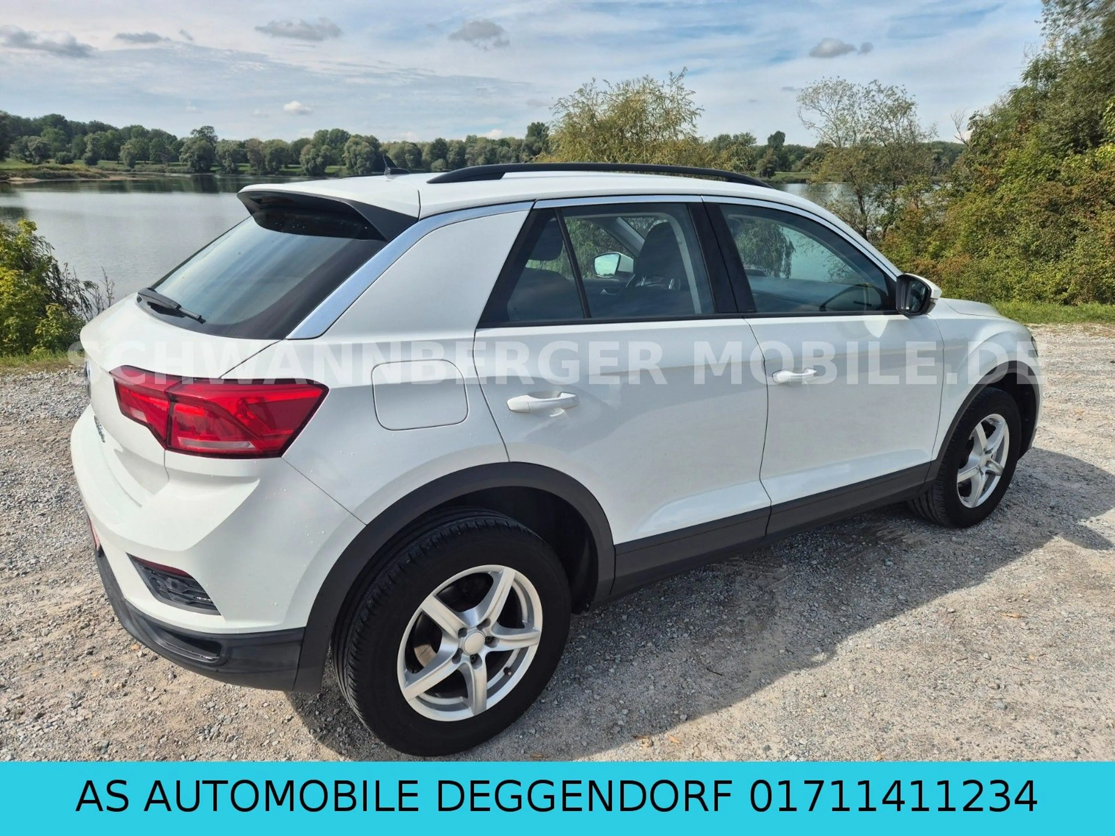 Volkswagen T-Roc Basis-1.HAND-KLIMA-SHZ-GARANTIE-EURO6 — photo 6