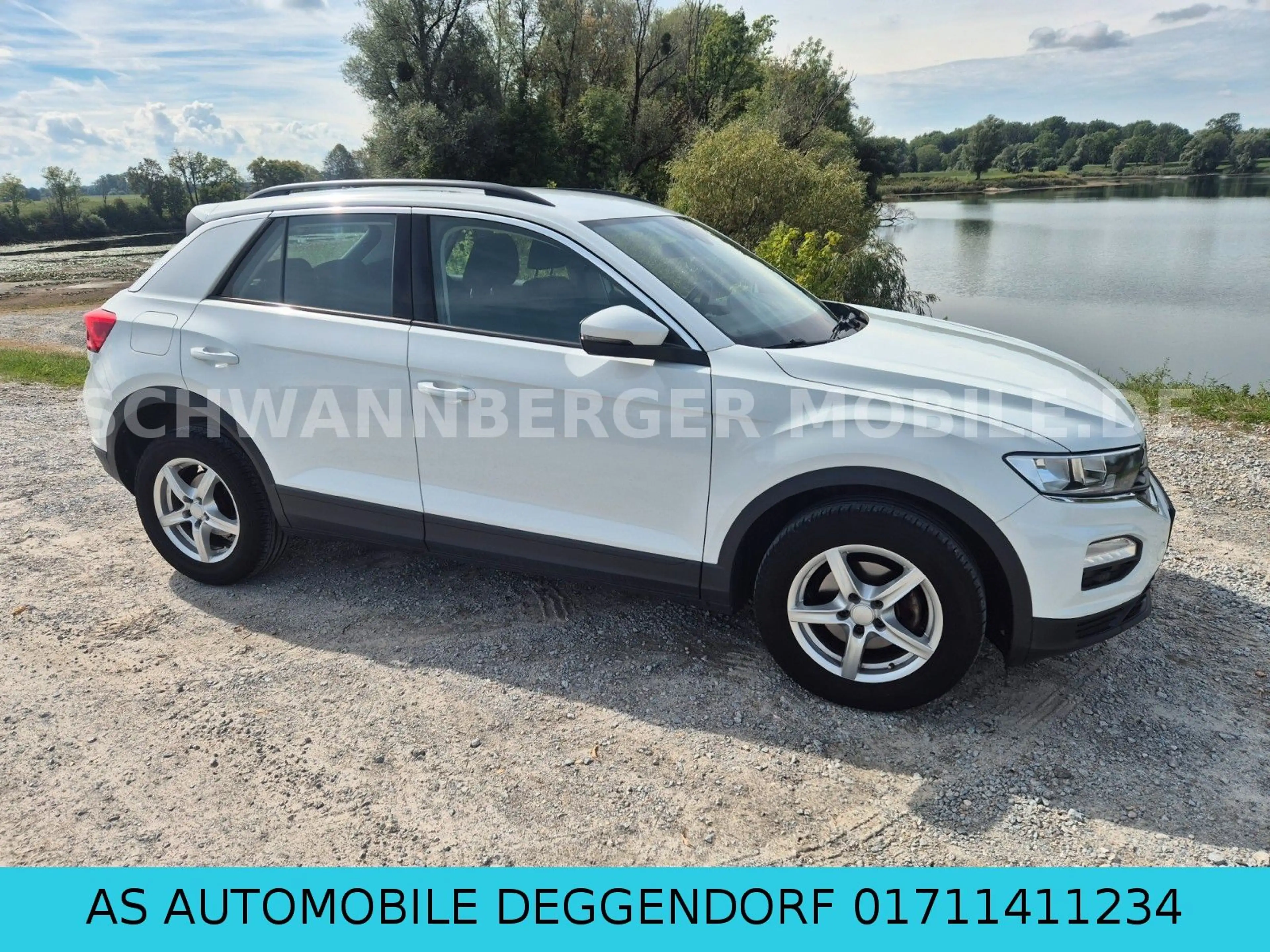 Volkswagen T-Roc Basis-1.HAND-KLIMA-SHZ-GARANTIE-EURO6 — photo 2