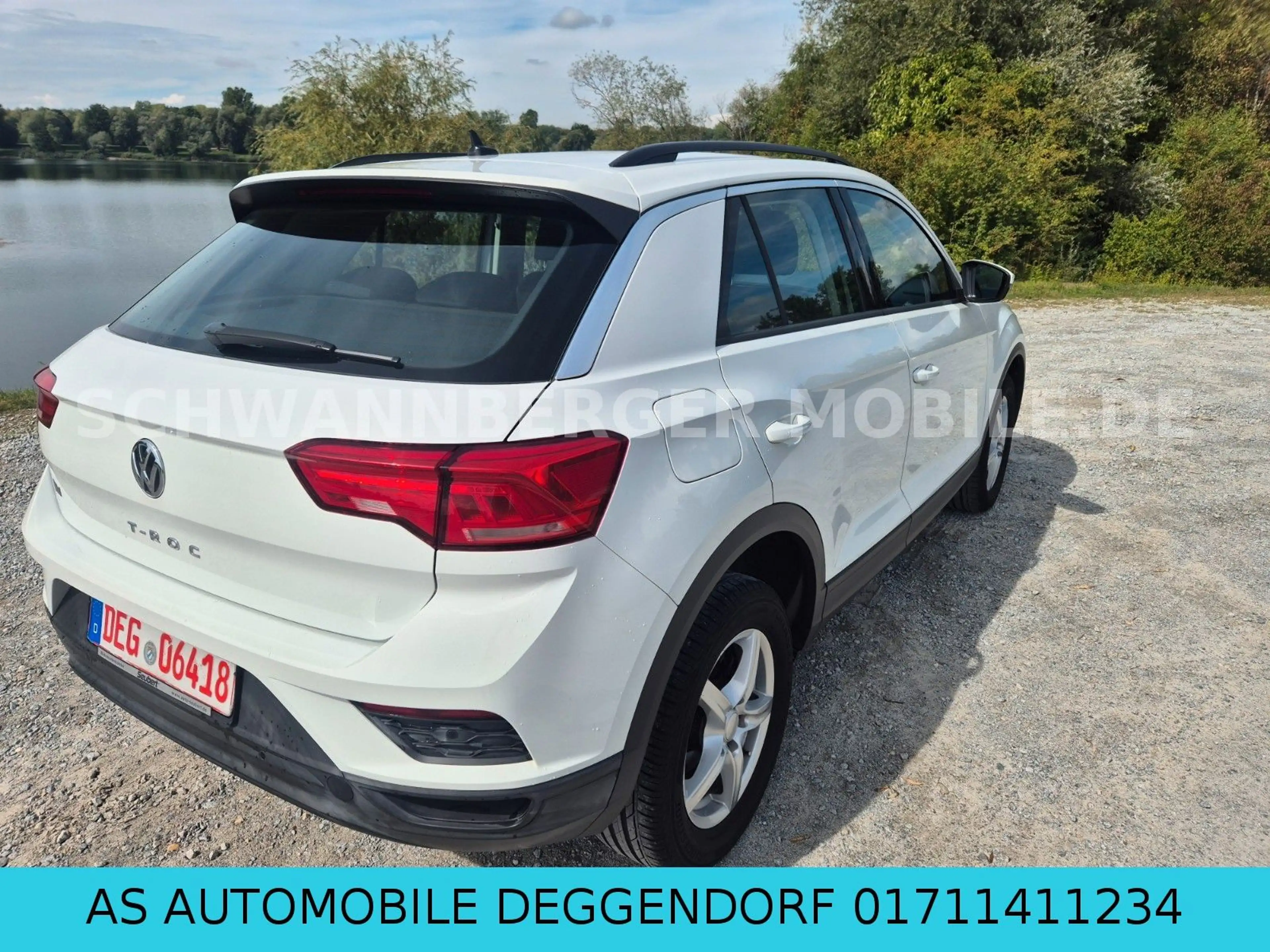 Volkswagen T-Roc Basis-1.HAND-KLIMA-SHZ-GARANTIE-EURO6 — photo 12