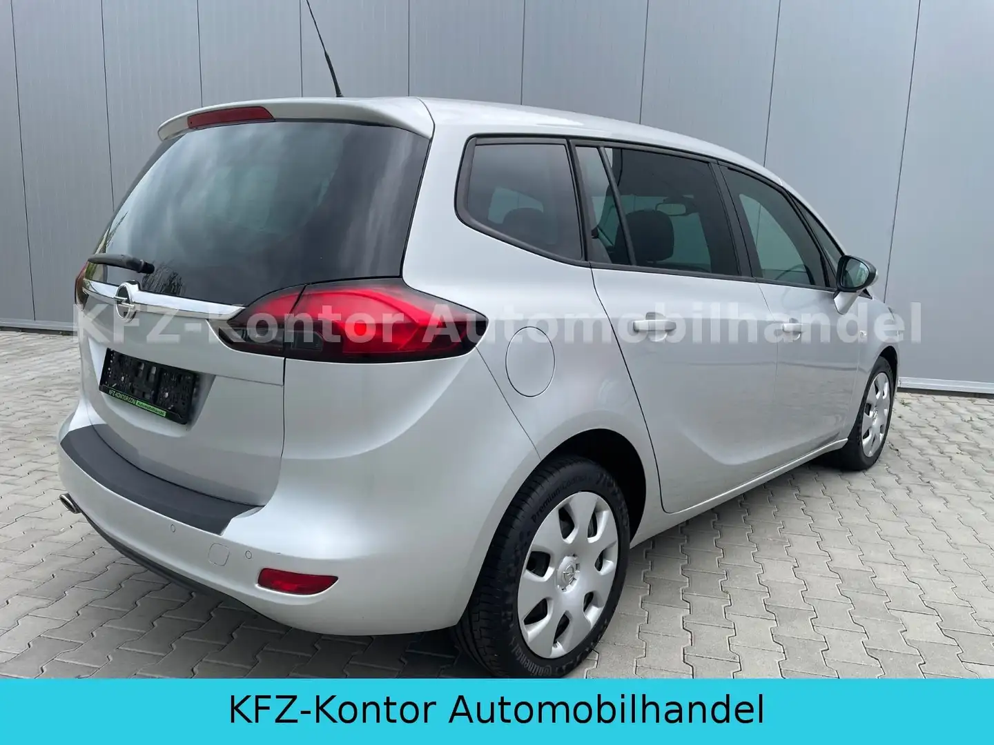 Opel Zafira C 2.0 CDTI Edition Automatik Argent - 2