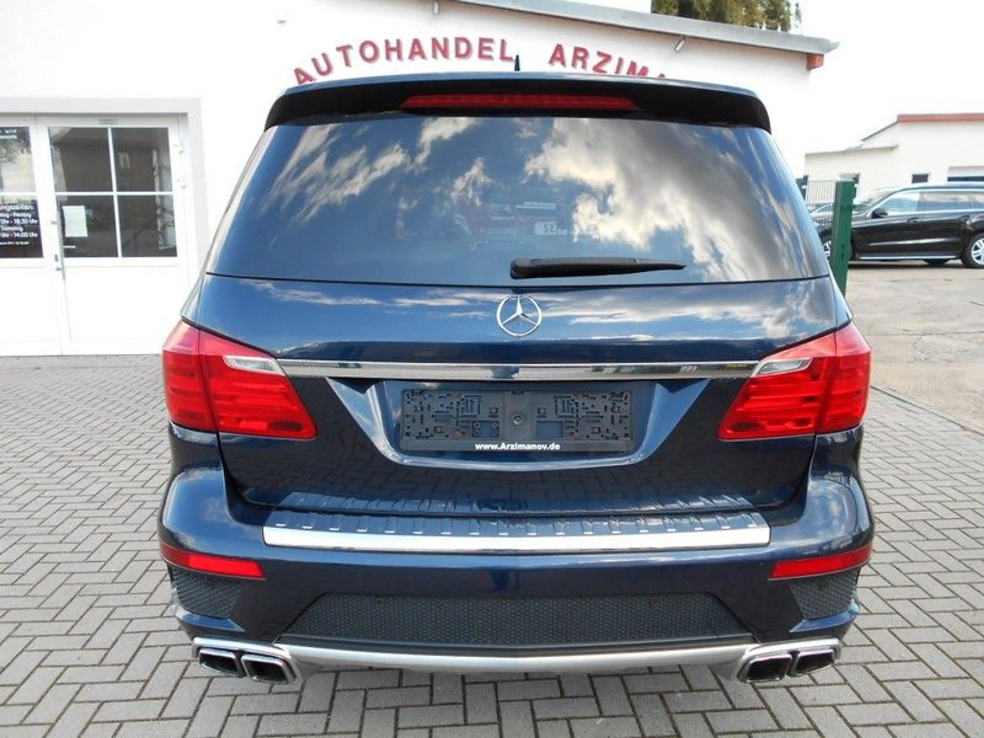Mercedes-Benz GL 63 AMG 4Matic DESIGNO/NAVI/KEYLESS/PANORAMA — photo 9