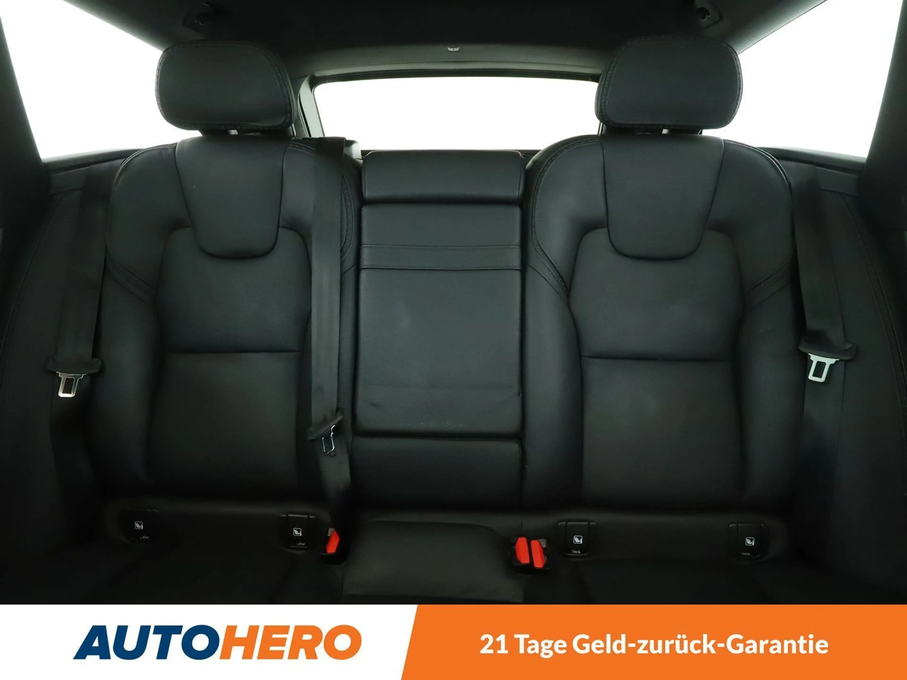 Volvo V90 Cross Country 2.0 D5 Pro AWD Aut*NAVI*LED*ACC*PDC*SHZ* — photo 14