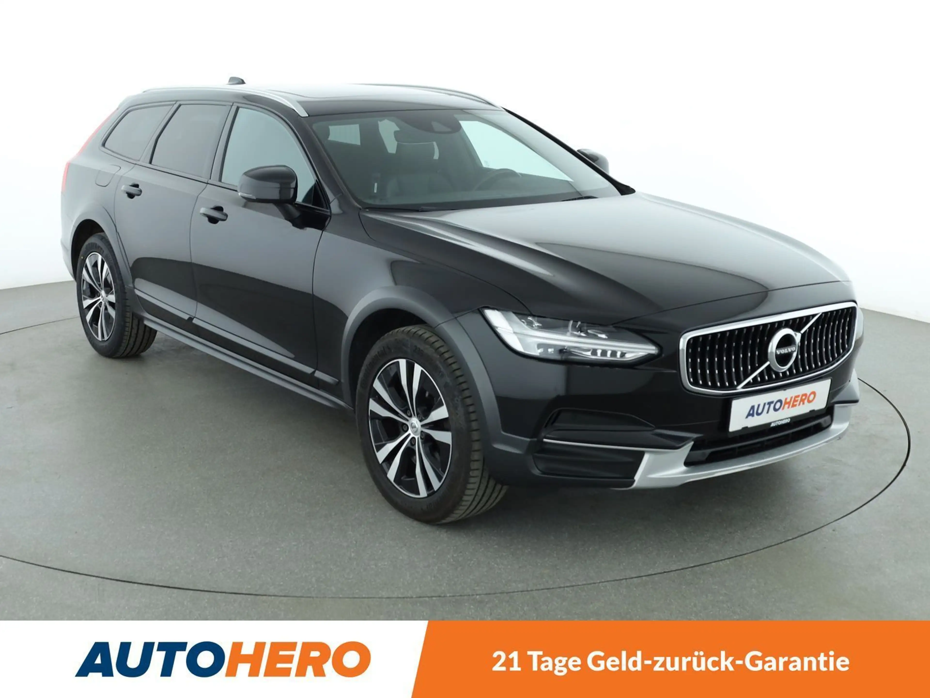 Volvo V90 Cross Country 2.0 D5 Pro AWD Aut*NAVI*LED*ACC*PDC*SHZ* — photo 8