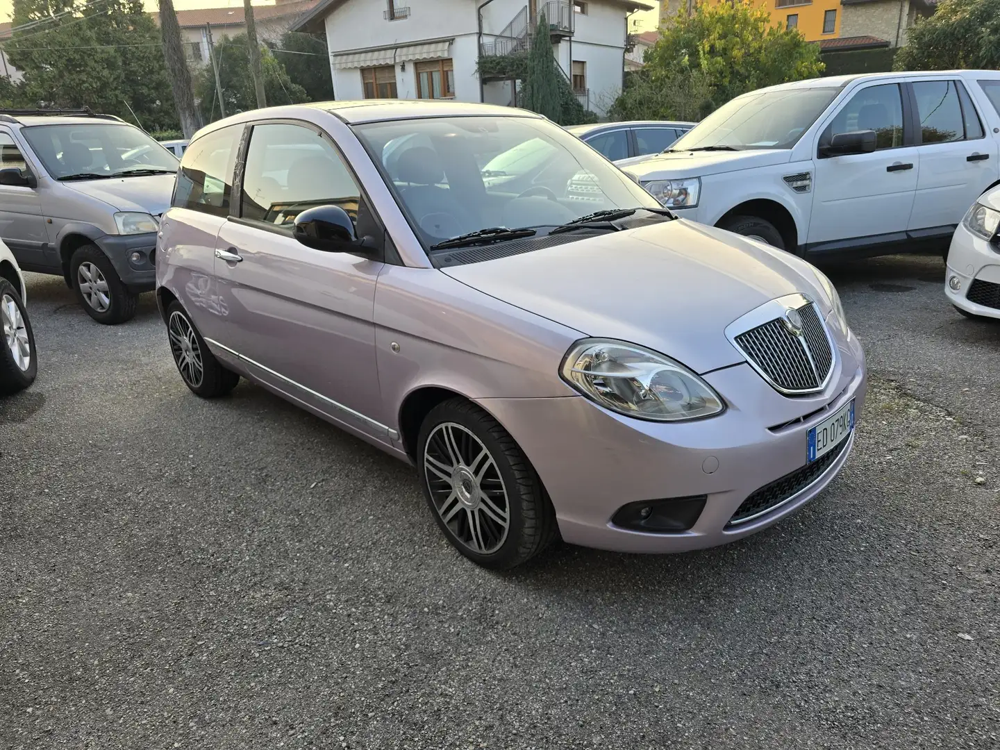 Lancia Ypsilon 1.2 8v elle Paars - 2