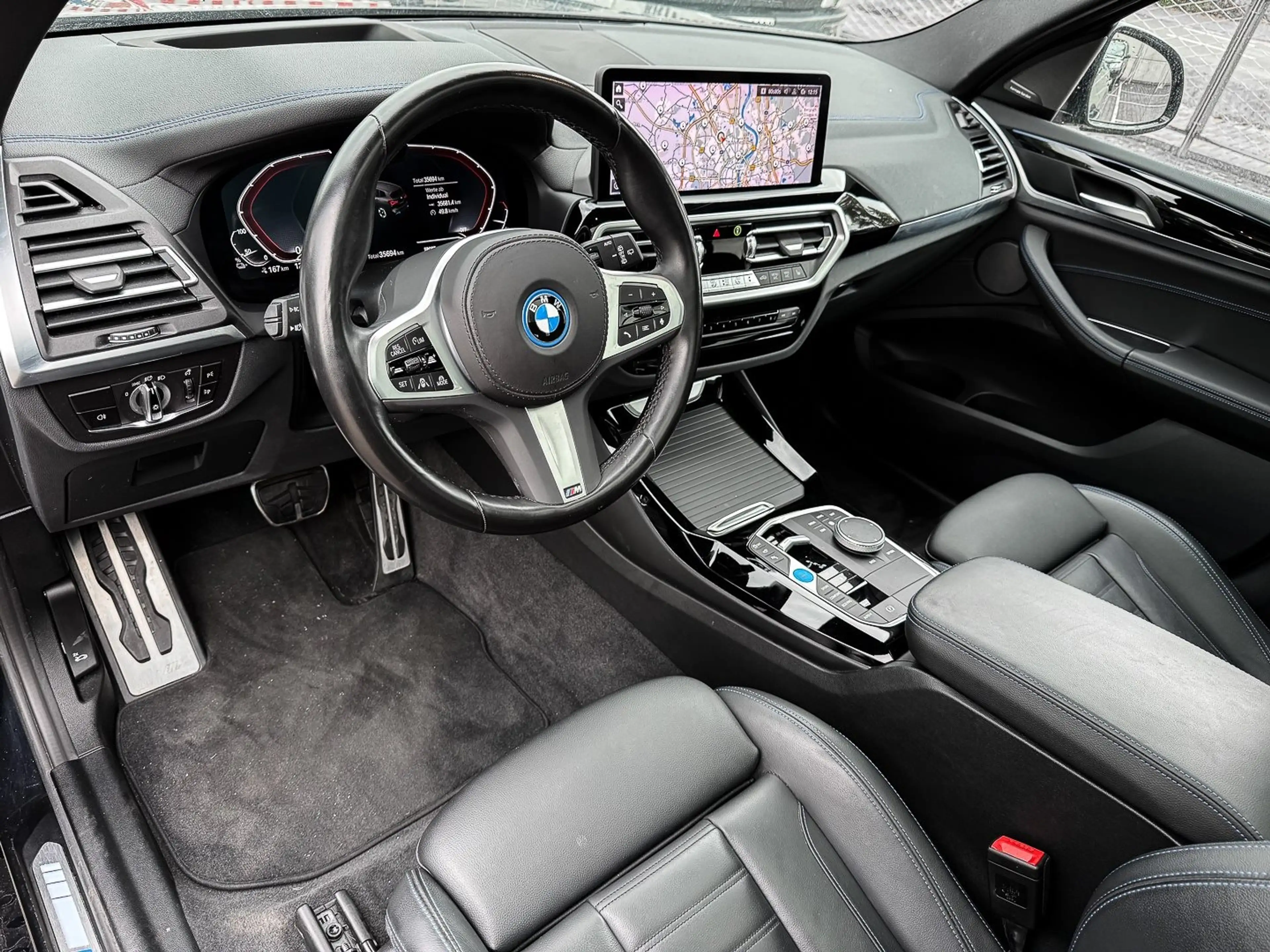 BMW iX3 HUD PANO ACC 360°KAM RFK NAVI KZG LED — photo 9