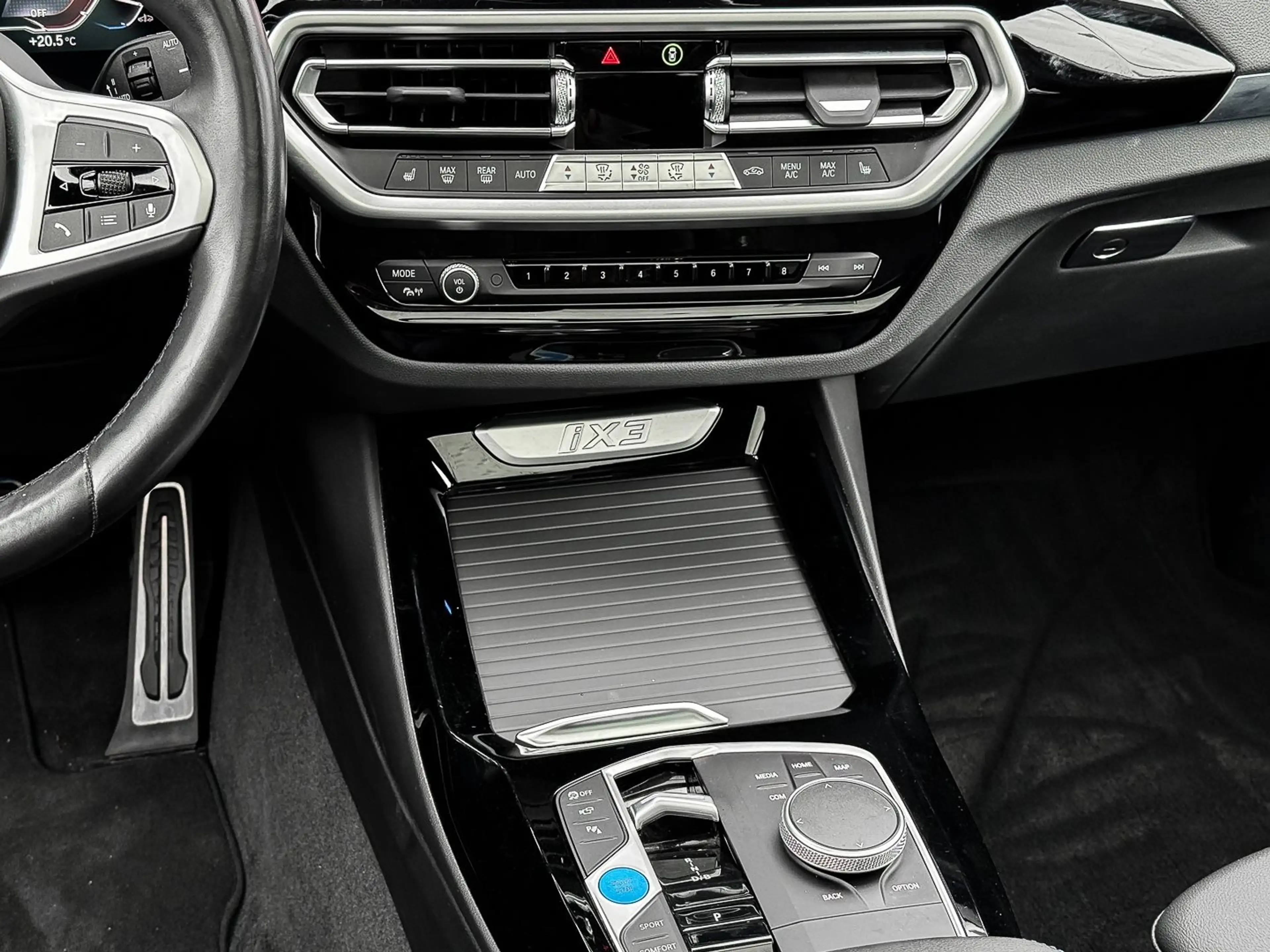 BMW iX3 HUD PANO ACC 360°KAM RFK NAVI KZG LED — photo 12