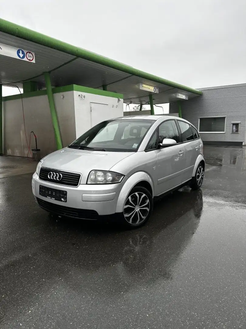 Audi A2 1.4*Klimaautomatik*8-fach bereift Срібний - 1