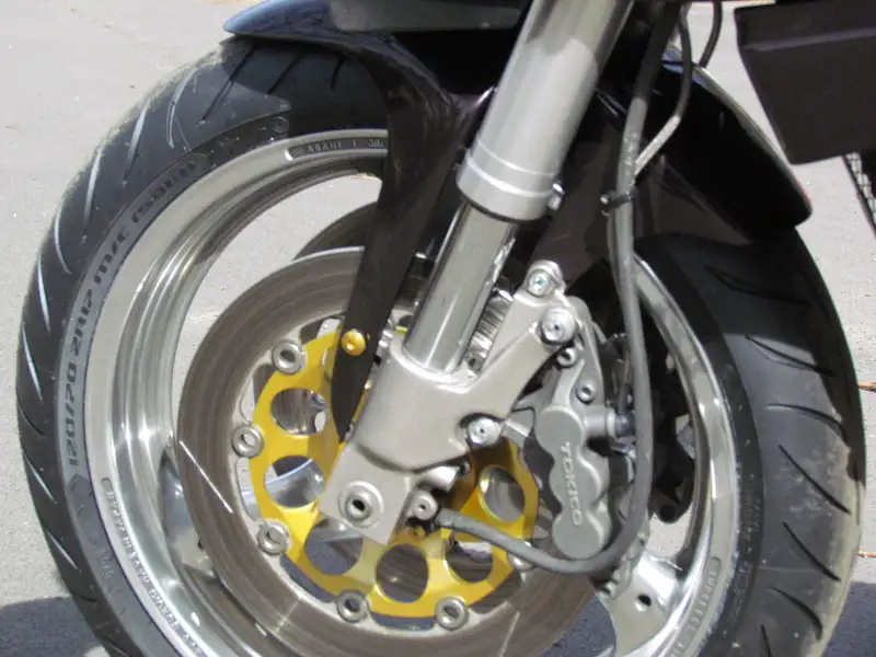 Suzuki Katana 1000 - foto 3