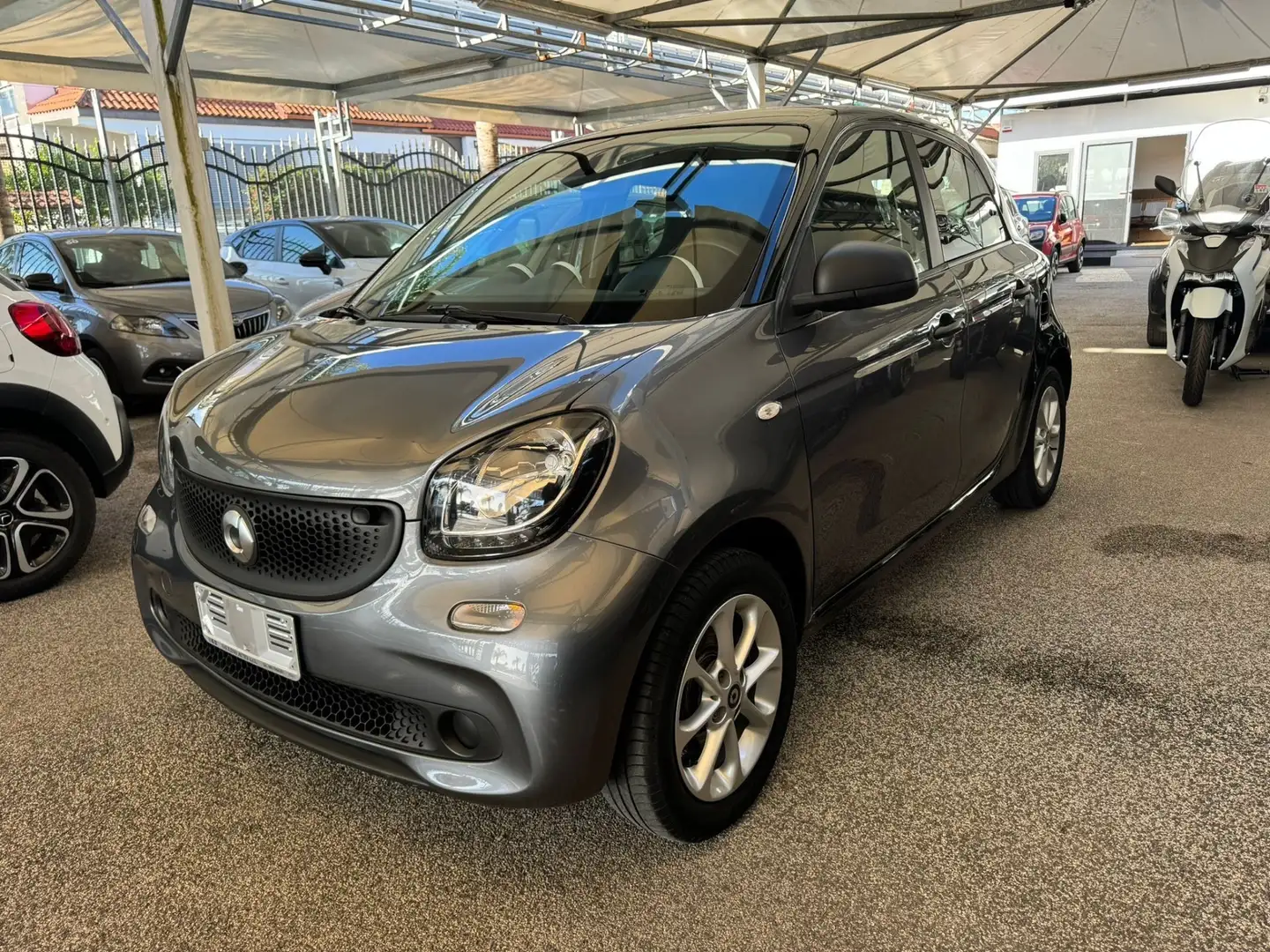 smart forFour 70 1.0 Passion Gris - 1