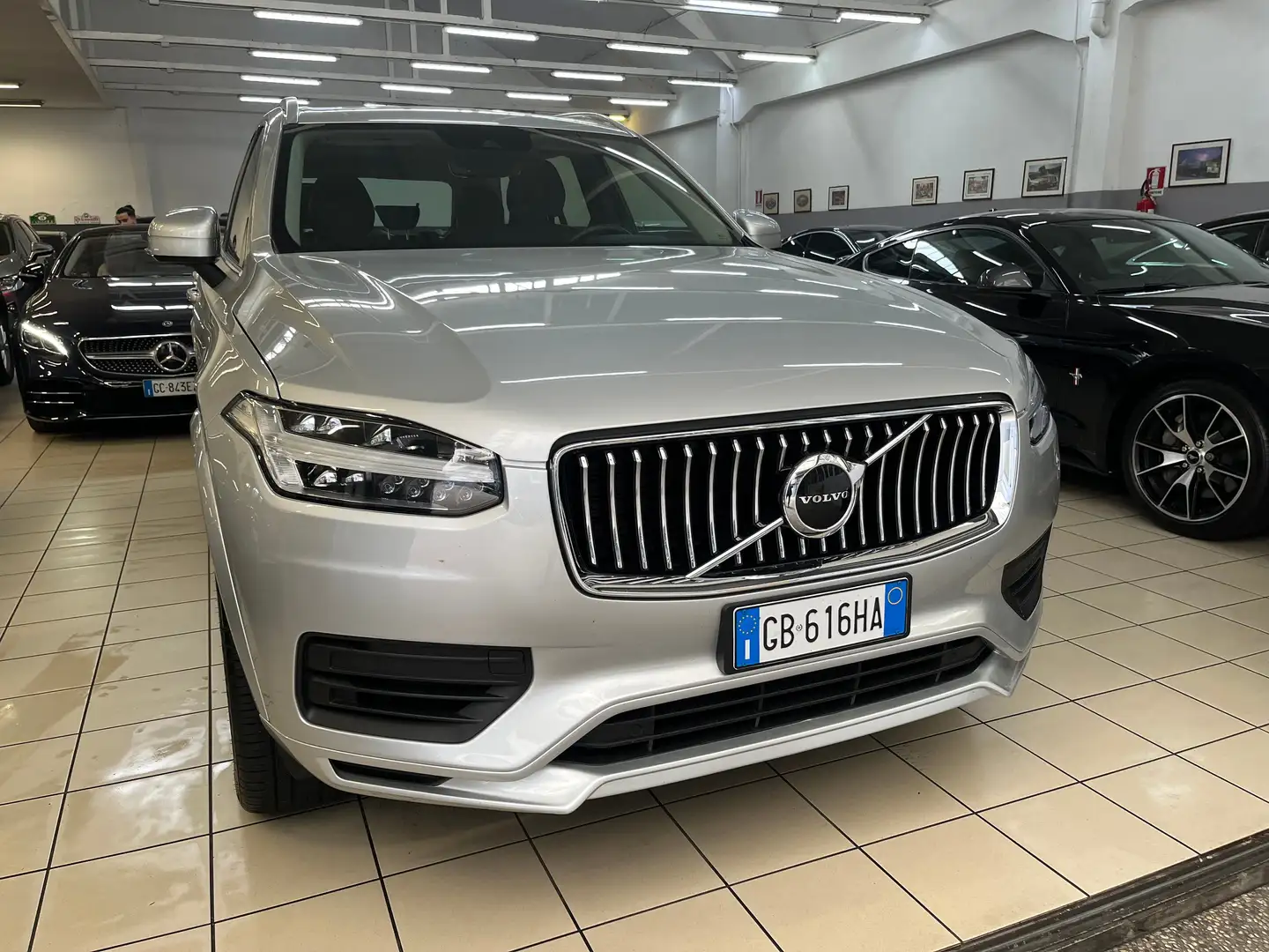 Volvo XC90 XC90 2.0 t8 te phev Momentum awd 7p. Argent - 1