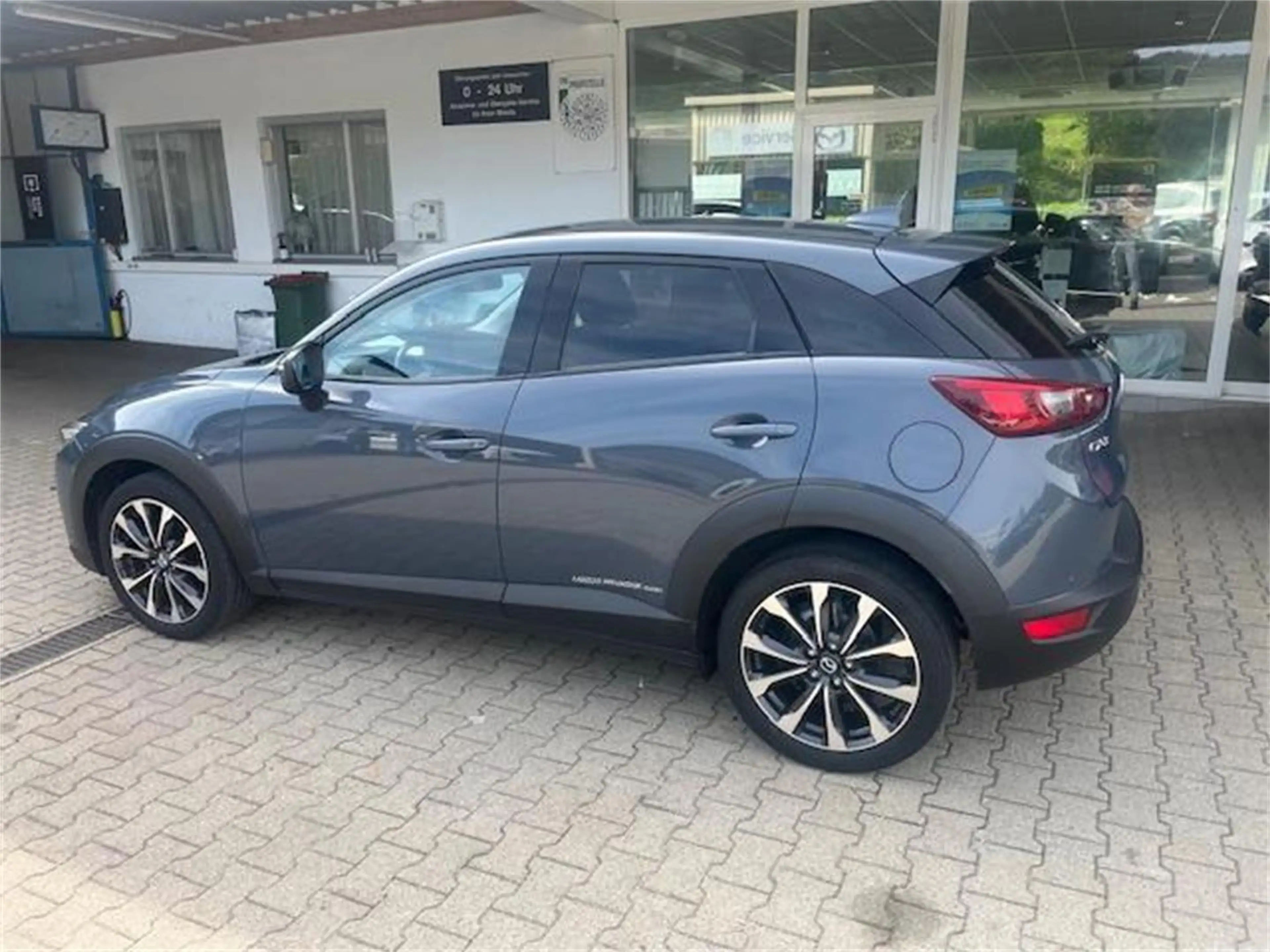 Mazda CX-3 G121 Takumi Winterräder, Navi, Kamera — photo 4