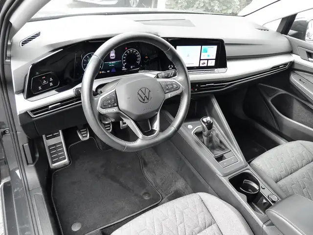 Volkswagen Golf view 8