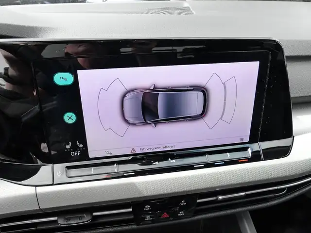 Volkswagen Golf view 11