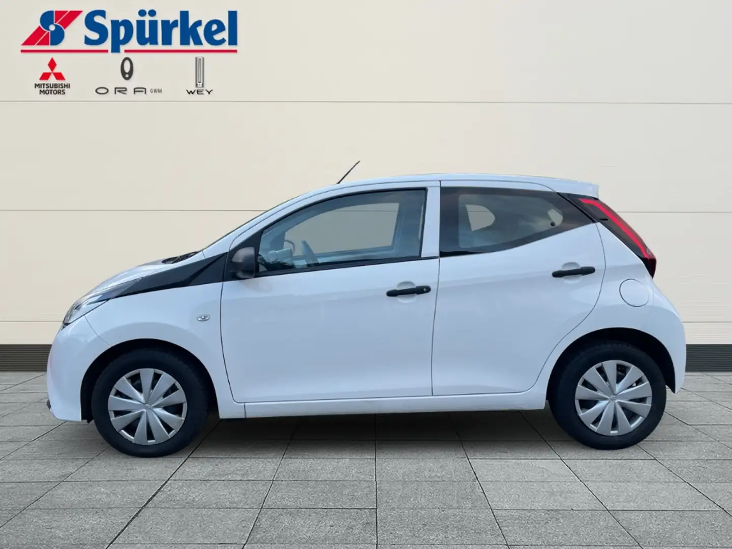 Toyota Aygo 1.0, Bluetooth, Klimaanlage, Radio Weiß - 2
