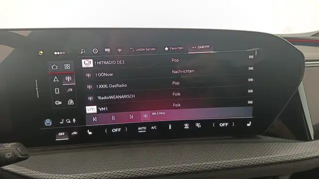 Audi Q5 view 8