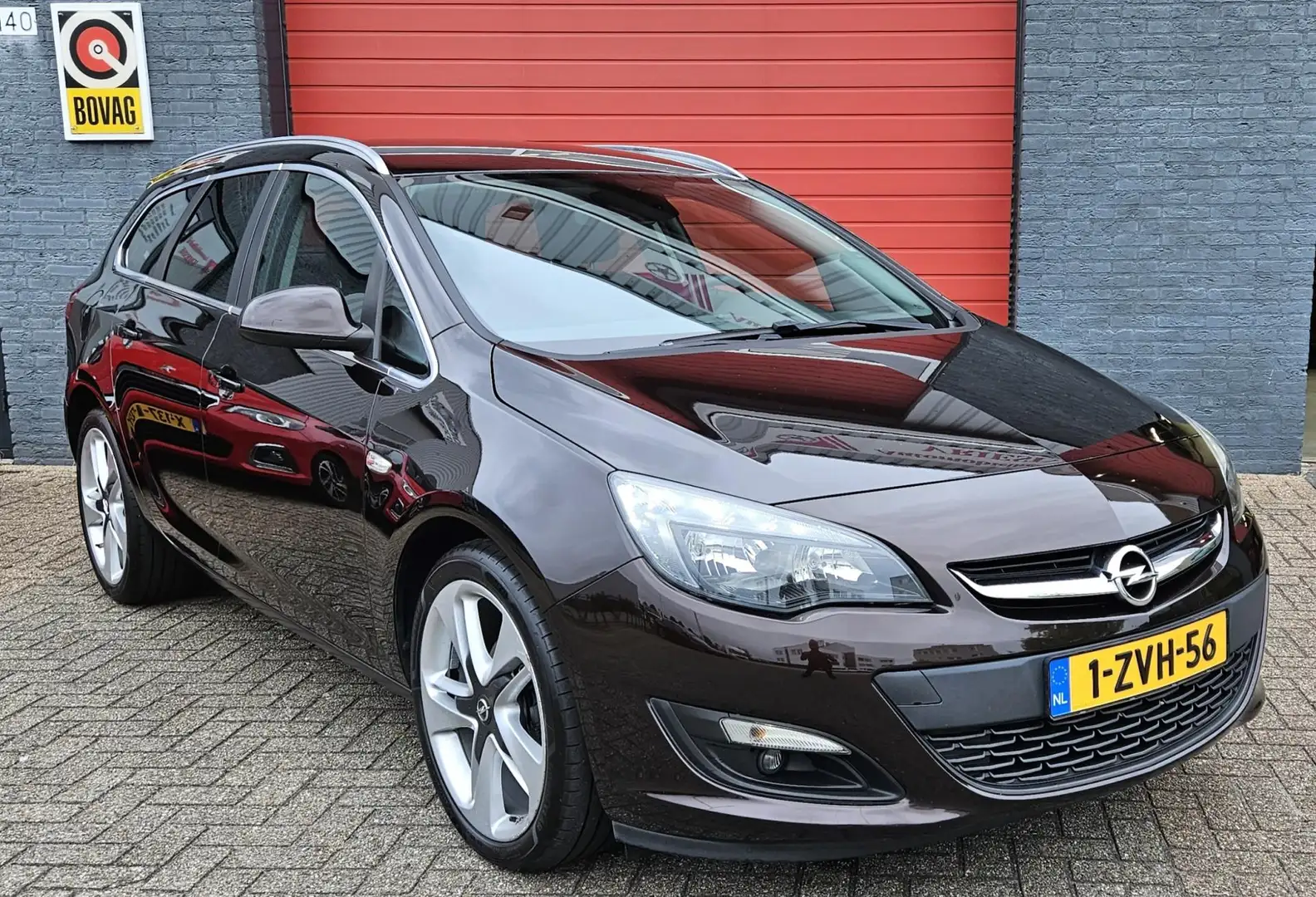 Opel Astra Sports Tourer 1.4 Turbo Sport + Bruin - 2